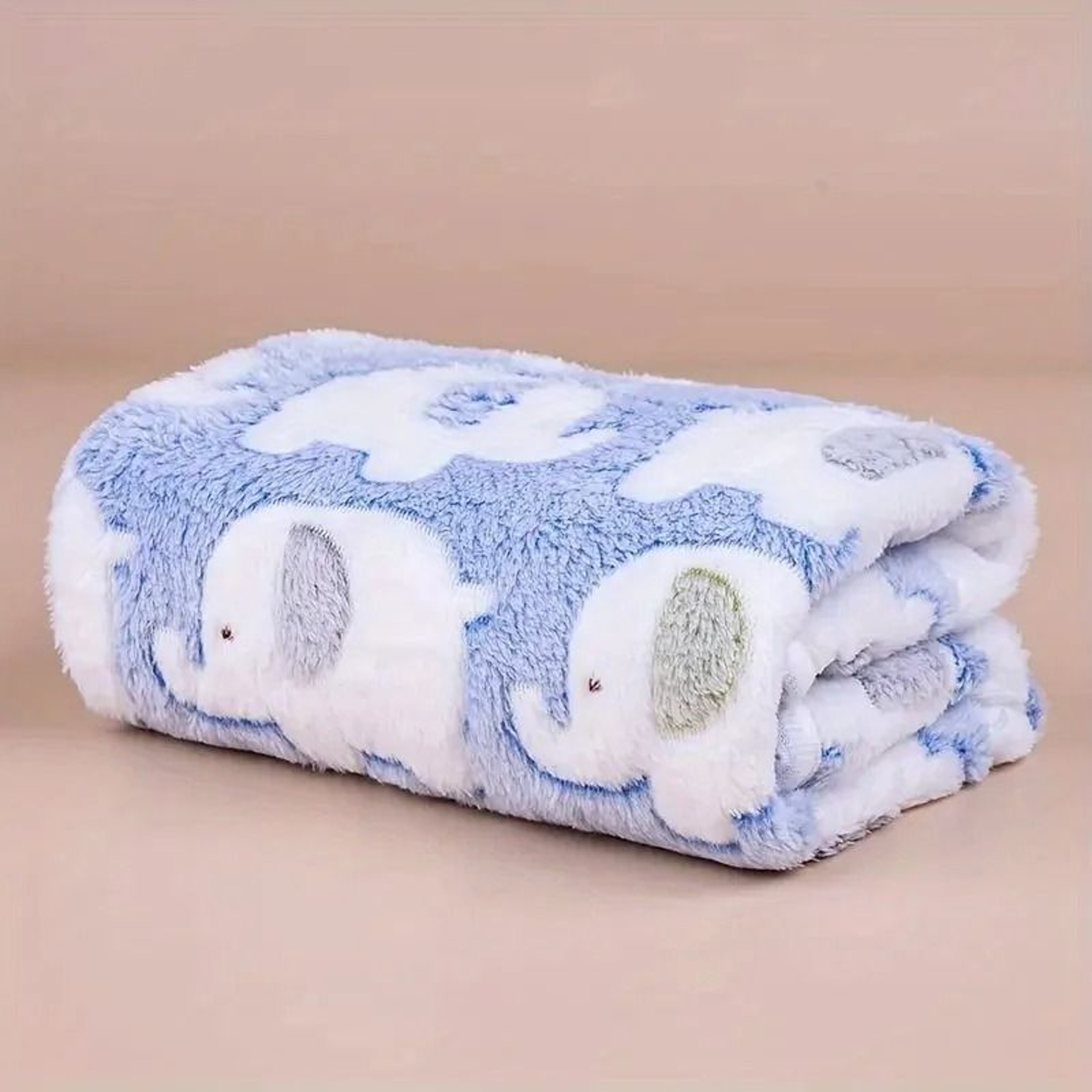 Soft And Cozy Cartoon Elephant Flannel Pet Blanket Throw For Dogs And Cats 7