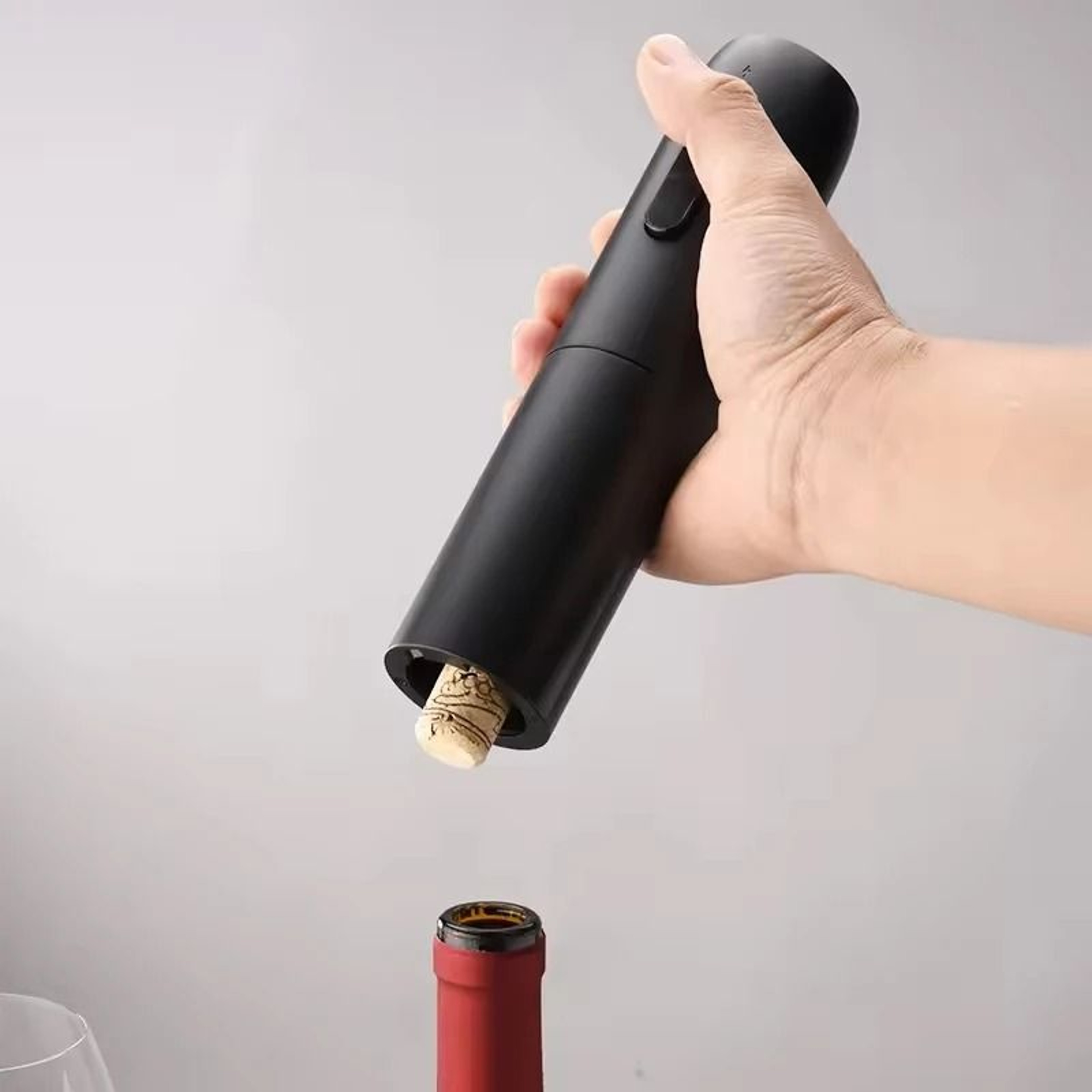 4in1 Electric Wine Opener Gift Set Deluxe Rechargeable Automatic Corkscrew With Stopper  Pourer 2