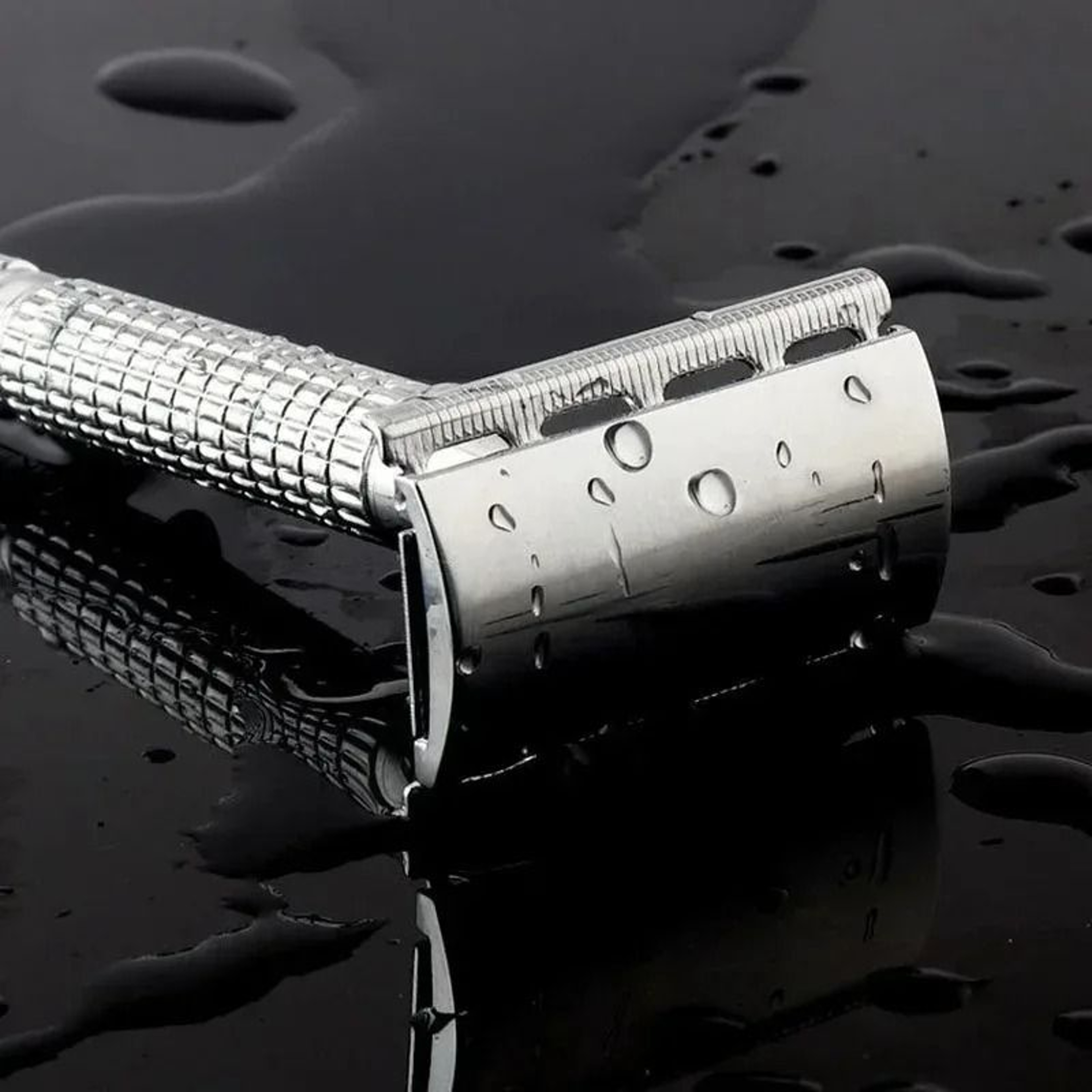 5 Piece Precision Eyebrow Razor Set with Safety Net Blades and Non Slip Handles – view 2