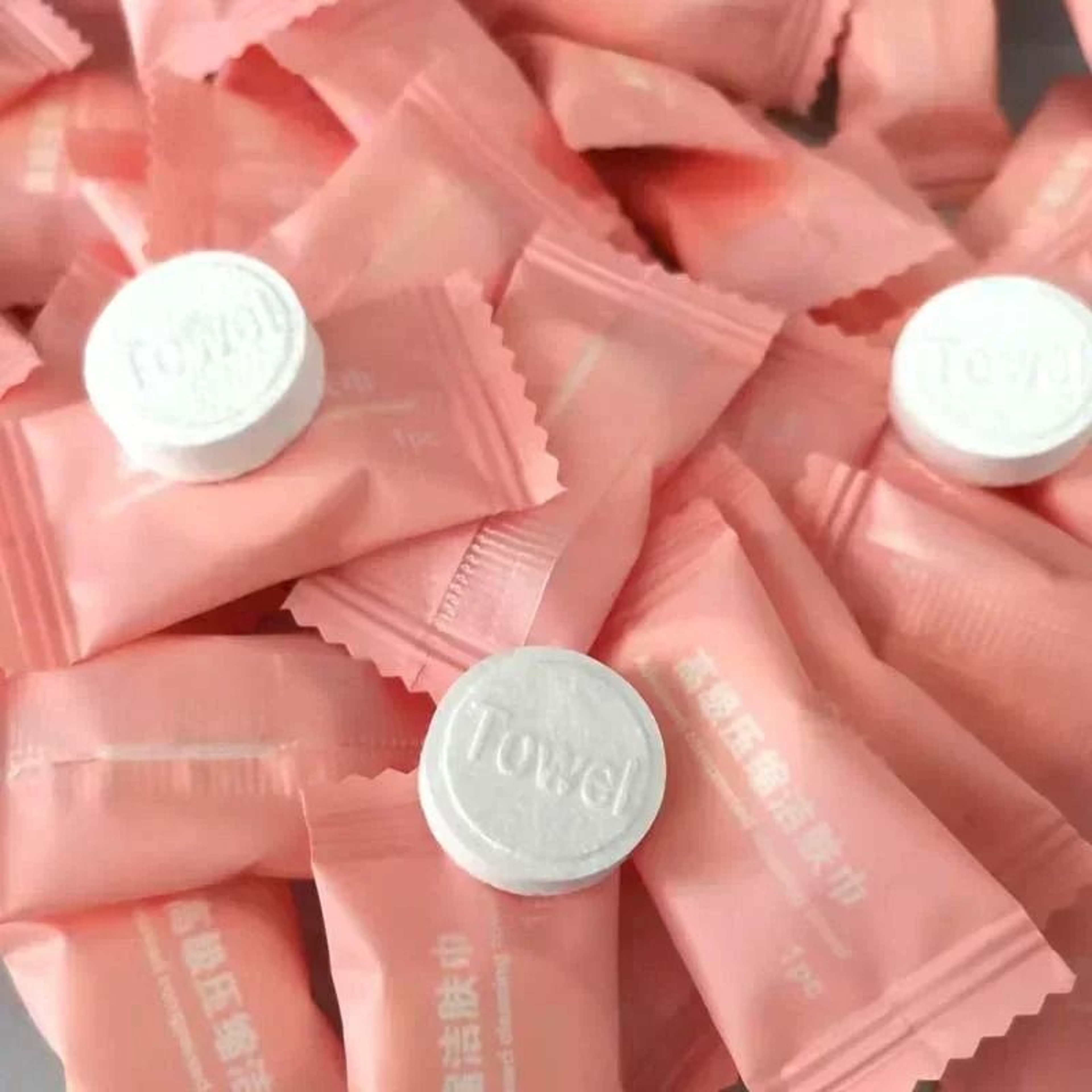 100 Piece Disposable Mini Compressed Towel Capsule Tablets For Travel And Facial Care 4