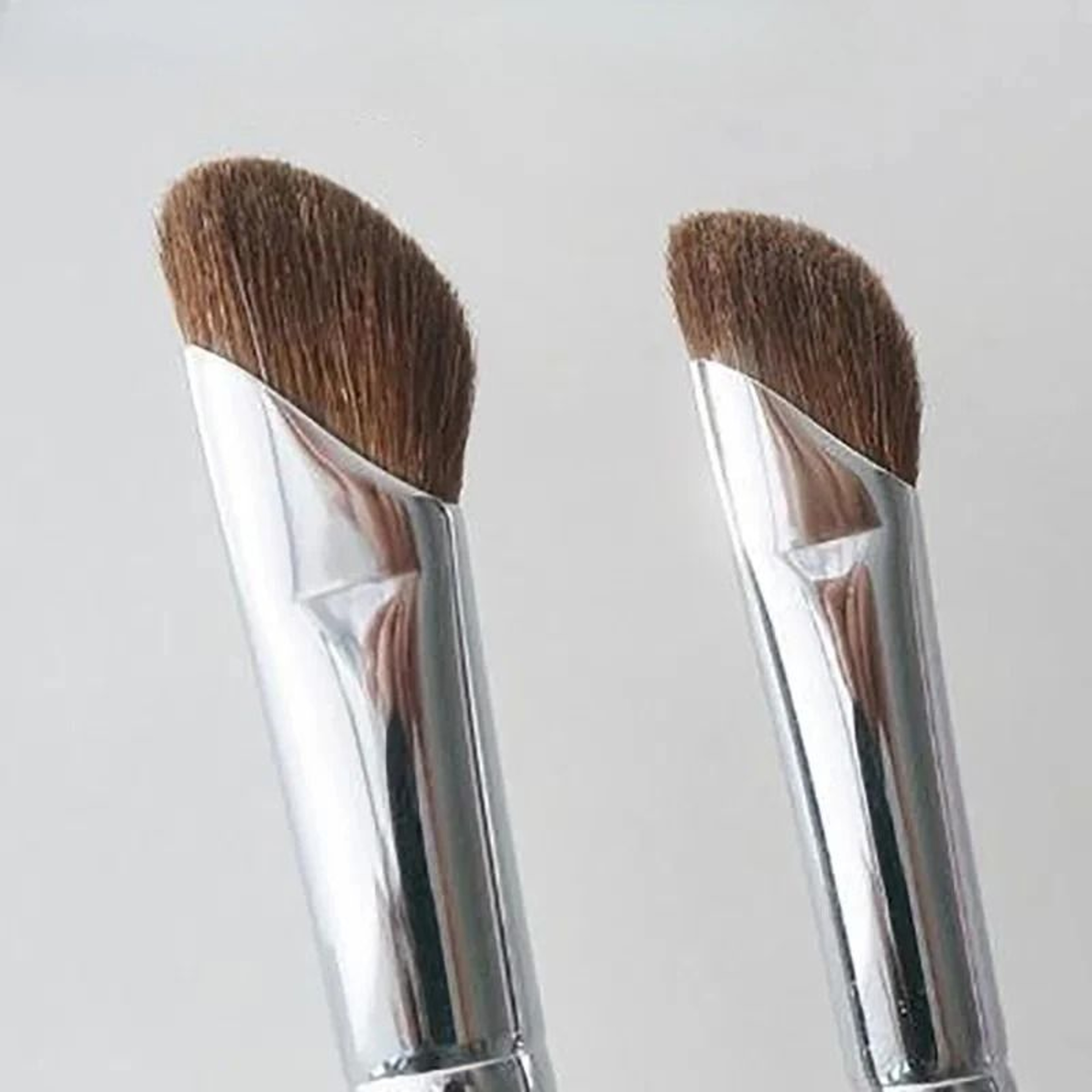 Sickle Bevel Angled Nose Shadow Brush And Flat Head Contour Smudge Makeup Tool 2