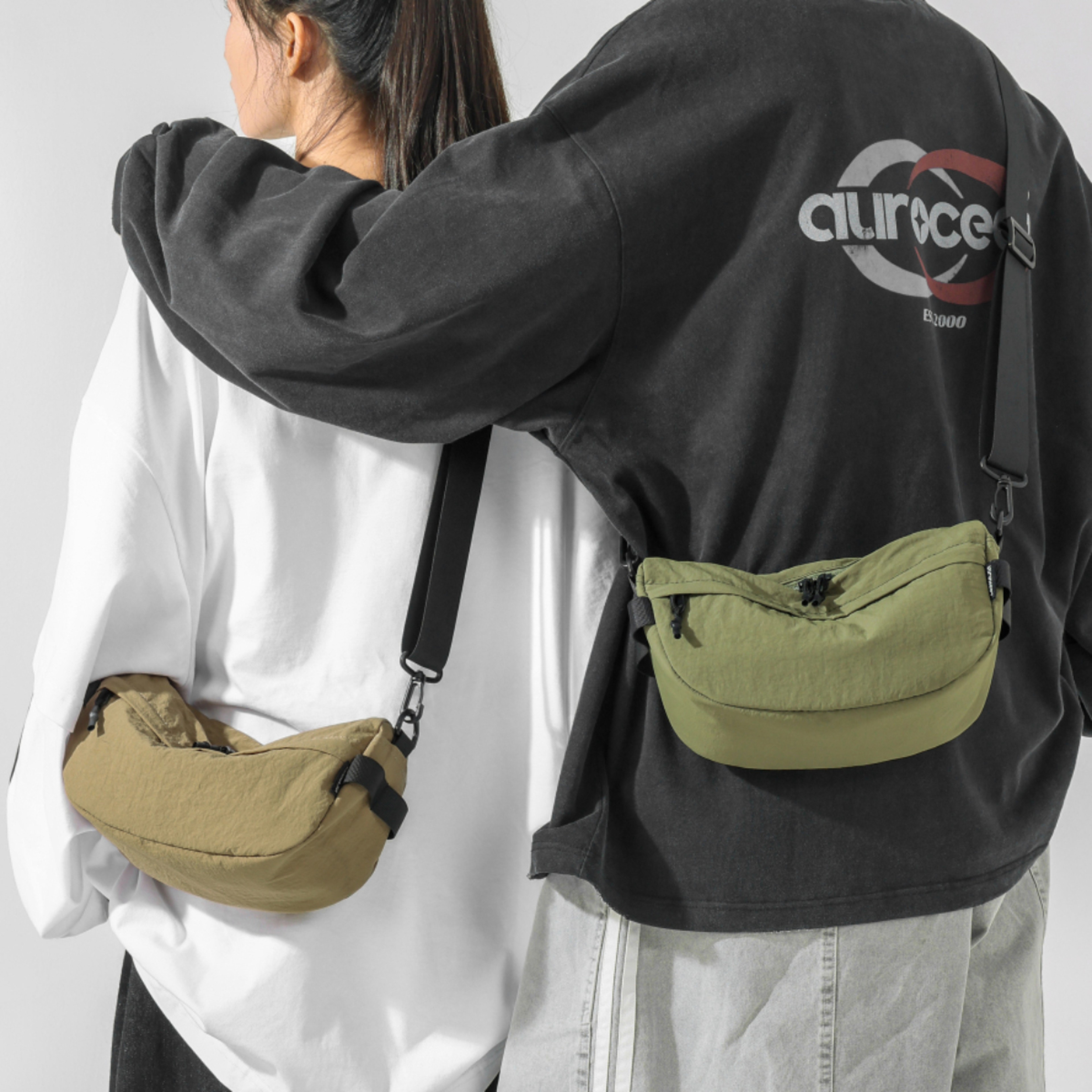 Waterproof Nylon Crossbody Bag Lightweight Multi Pocket Phone Bag For Travel And Hiking 3