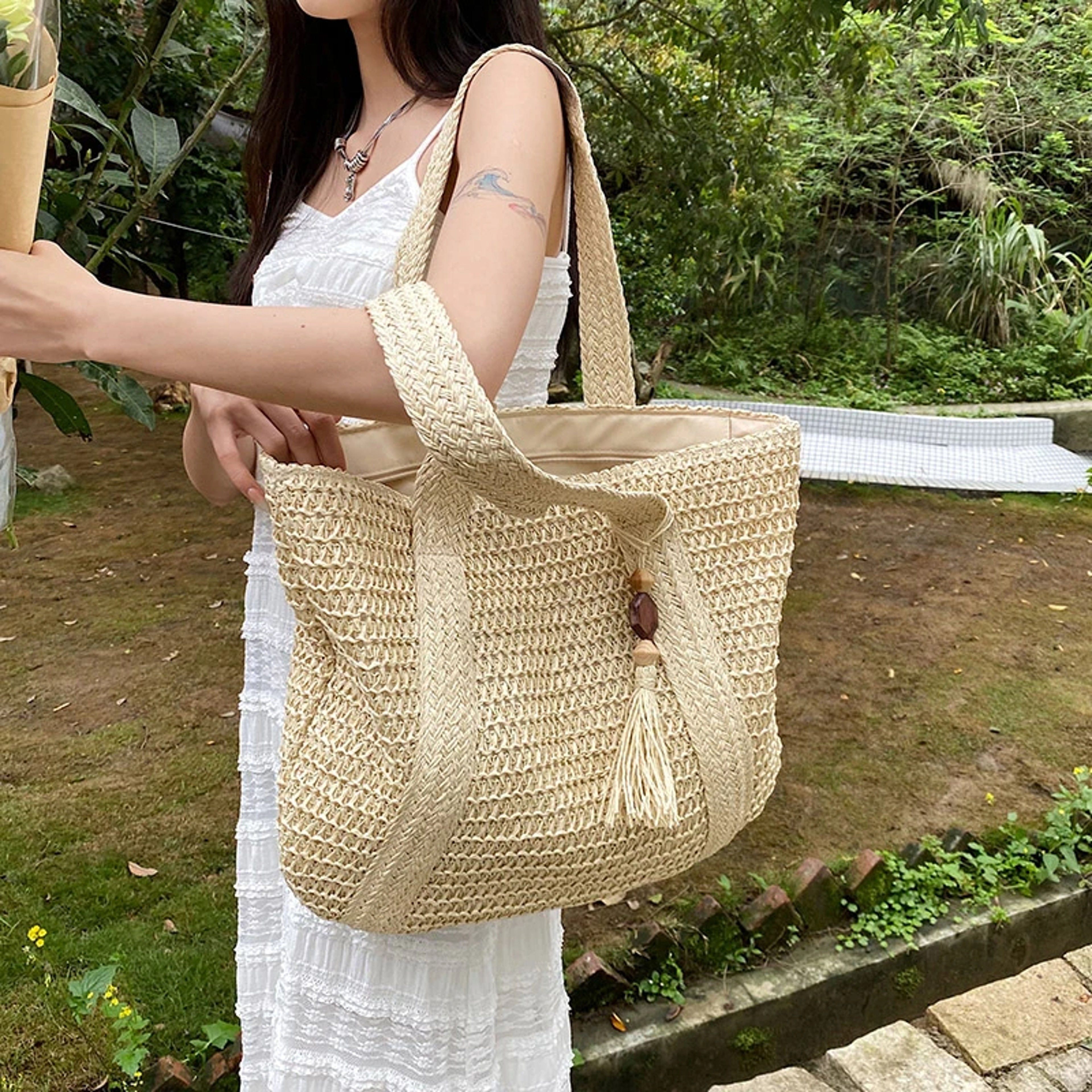 Large Capacity Straw Tote Bag For Women Bohemian Beach Shoulder Handbag 4