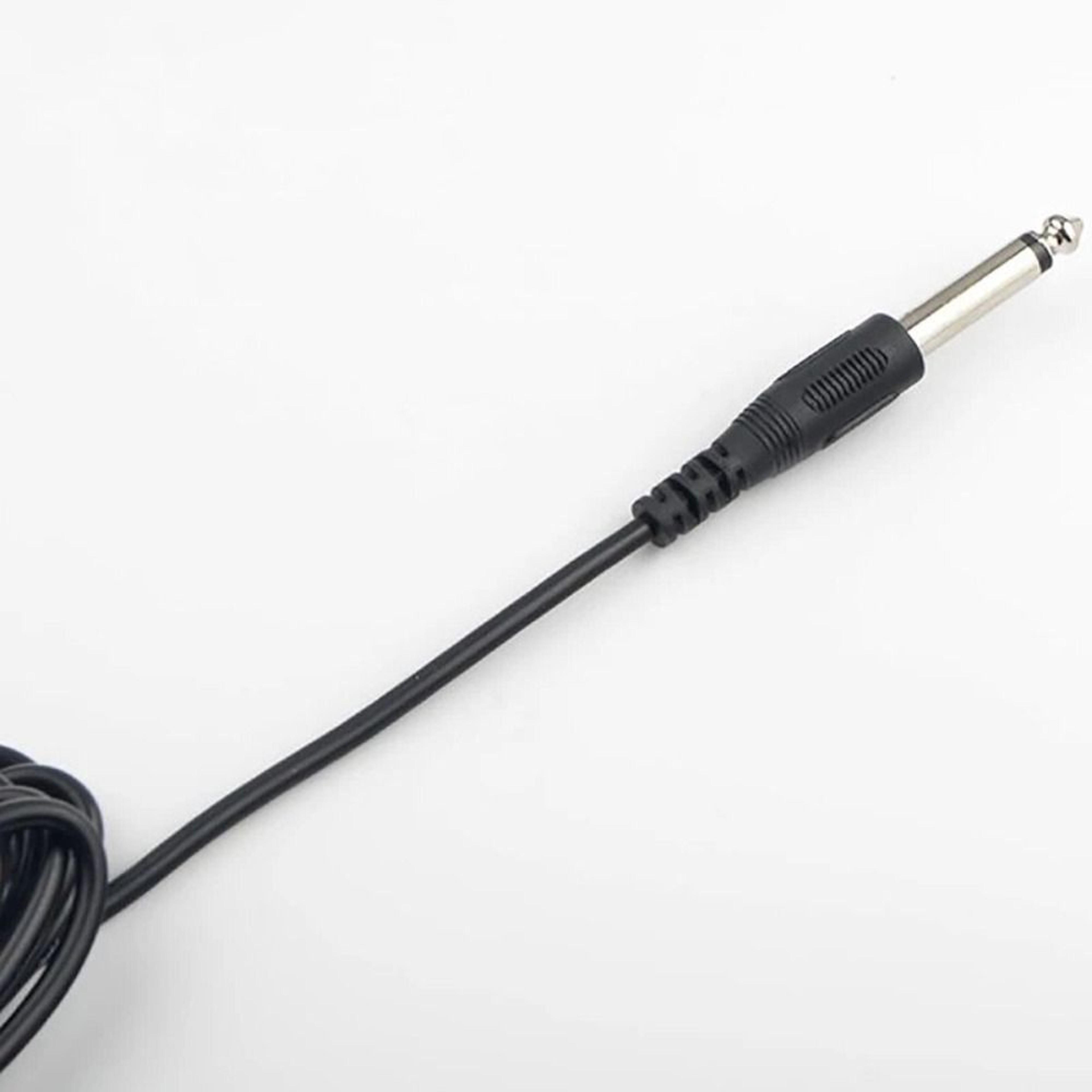 Professional Wired Dynamic Microphone For Karaoke Singing And Recording 4