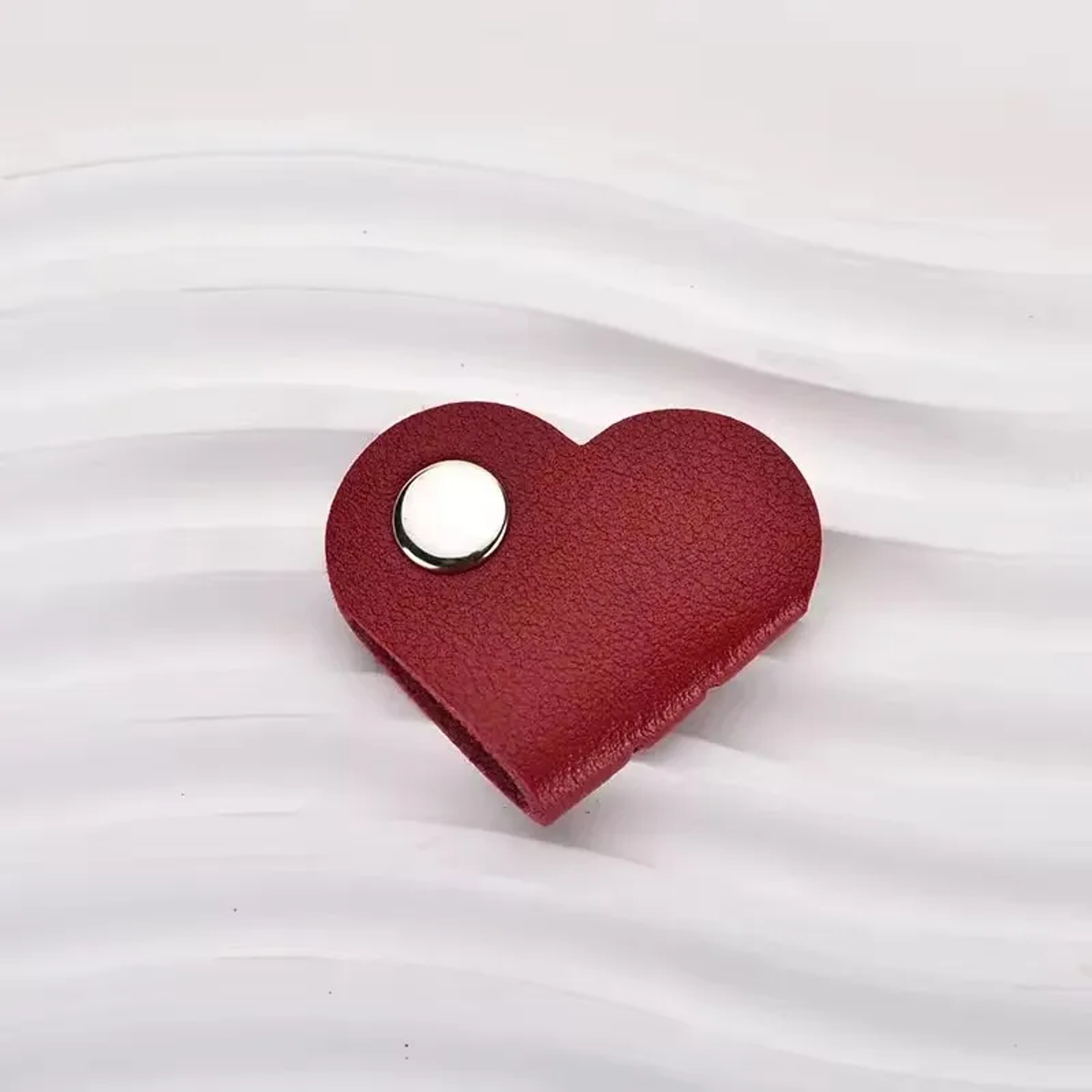 PU Leather Data Cable Organizer Multifunctional Heartshaped Clip Hub Phone Data Storage Winding Cli 8