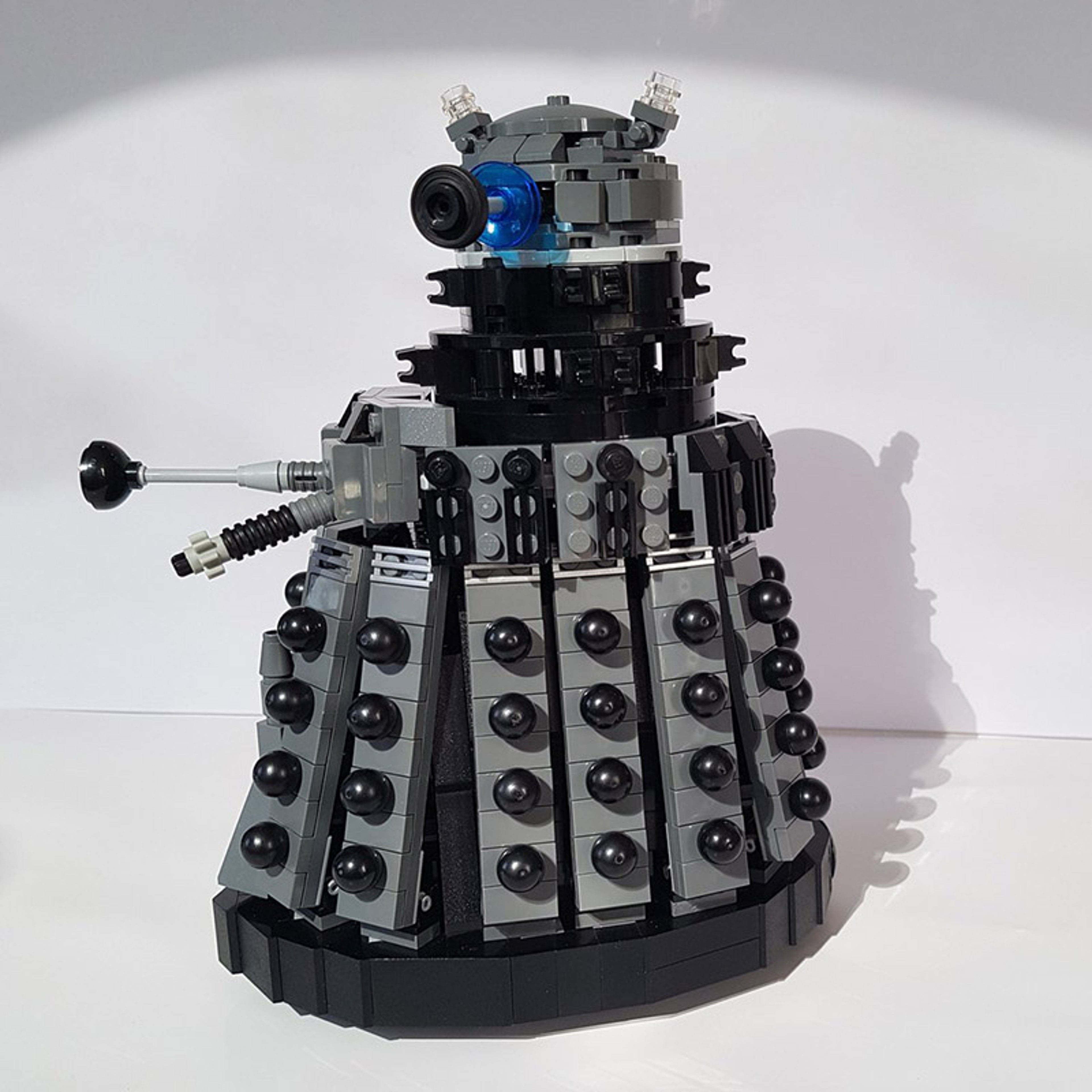 DIY Doctor's Secret Fortress Model MOC Jigsaw Puzzle Complete Creative Toy for Halloween and Christmas Gift – view 3