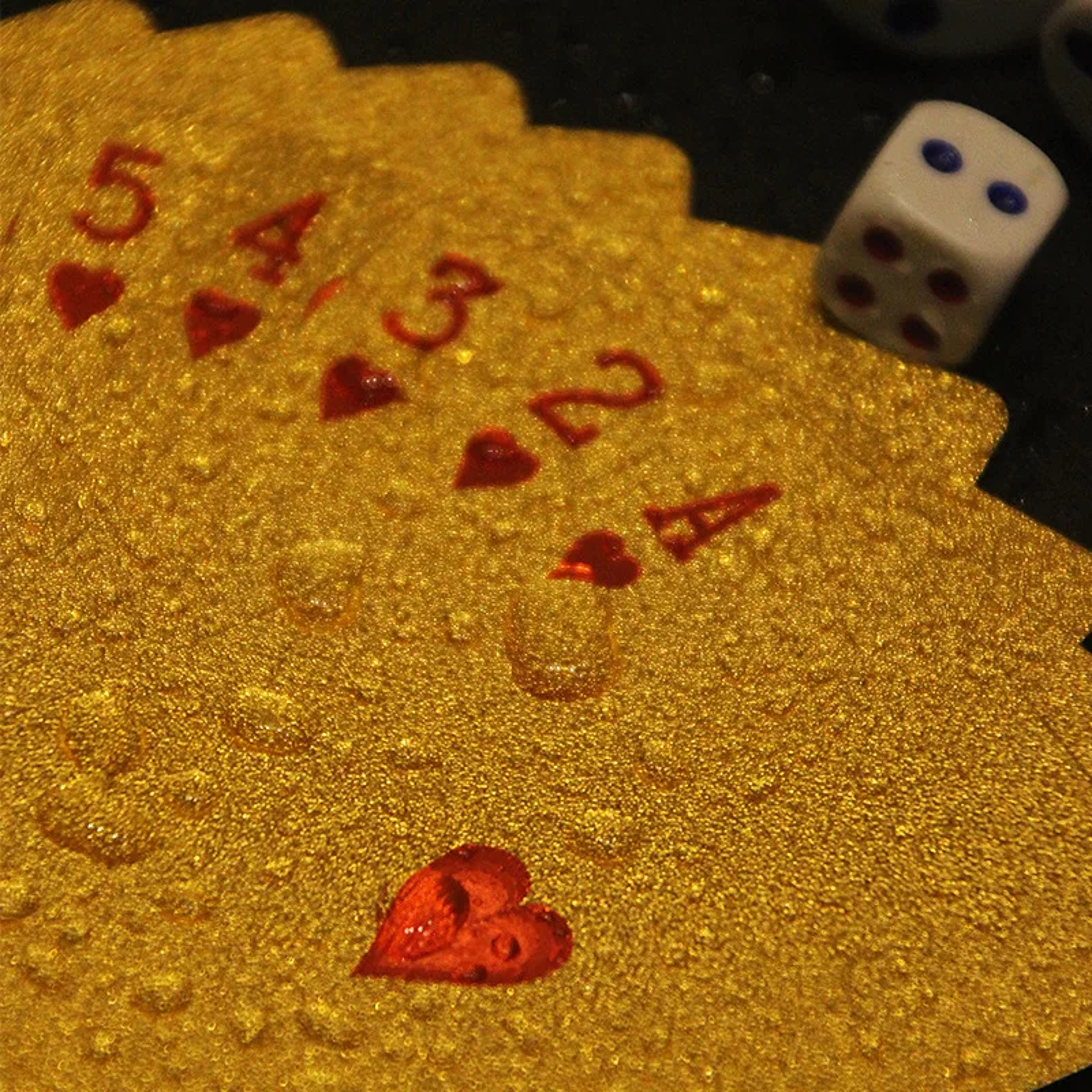 Waterproof Gold Foil Skull Poker Cards for Gambling Board Game PVC Plastic Magic Cards Flexible Washable Playing Cards – view 3