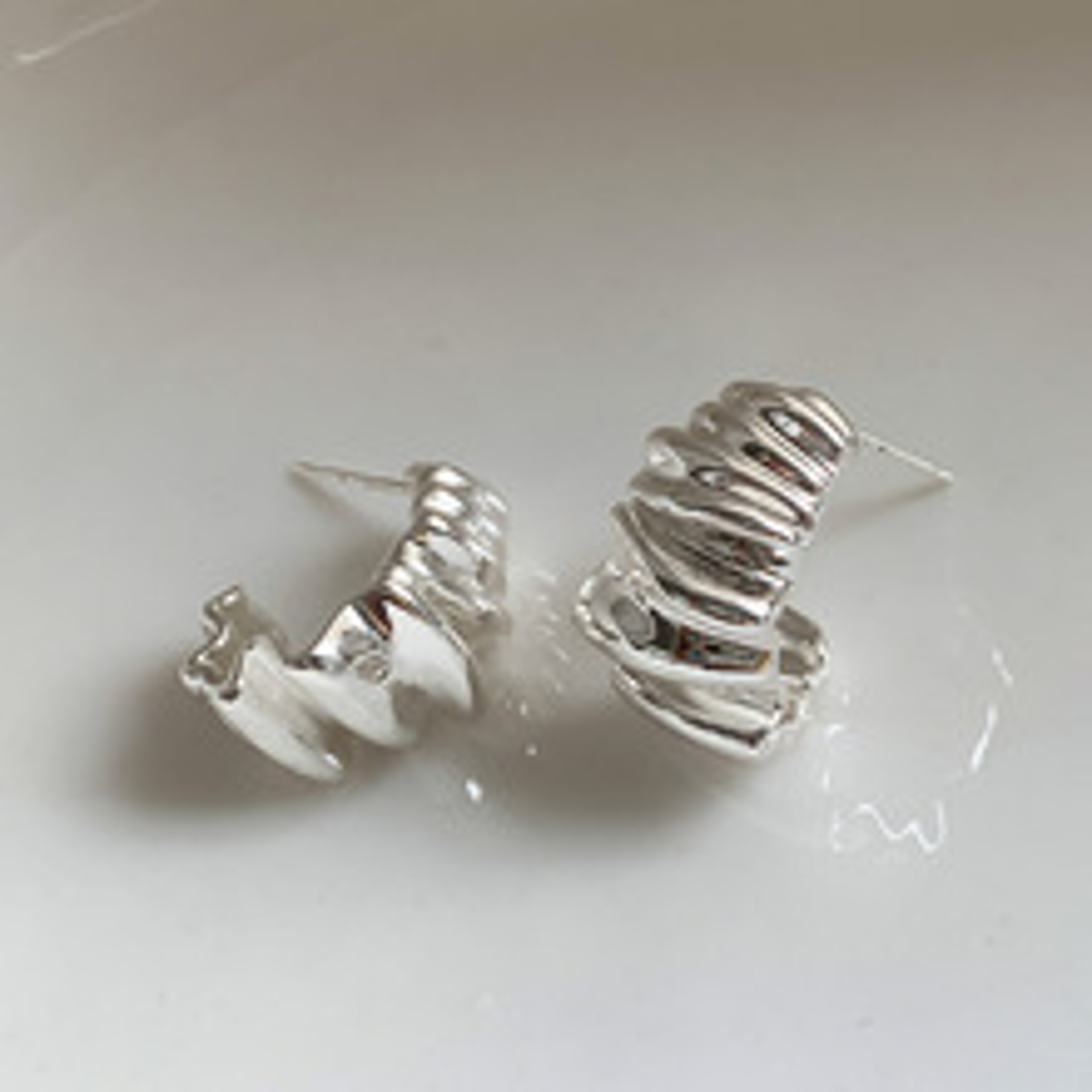 Irregular Wavy Pleated Hoop Earrings For Women Charm Gold Plated Stainless Steel Dangle Jewelry Per 7