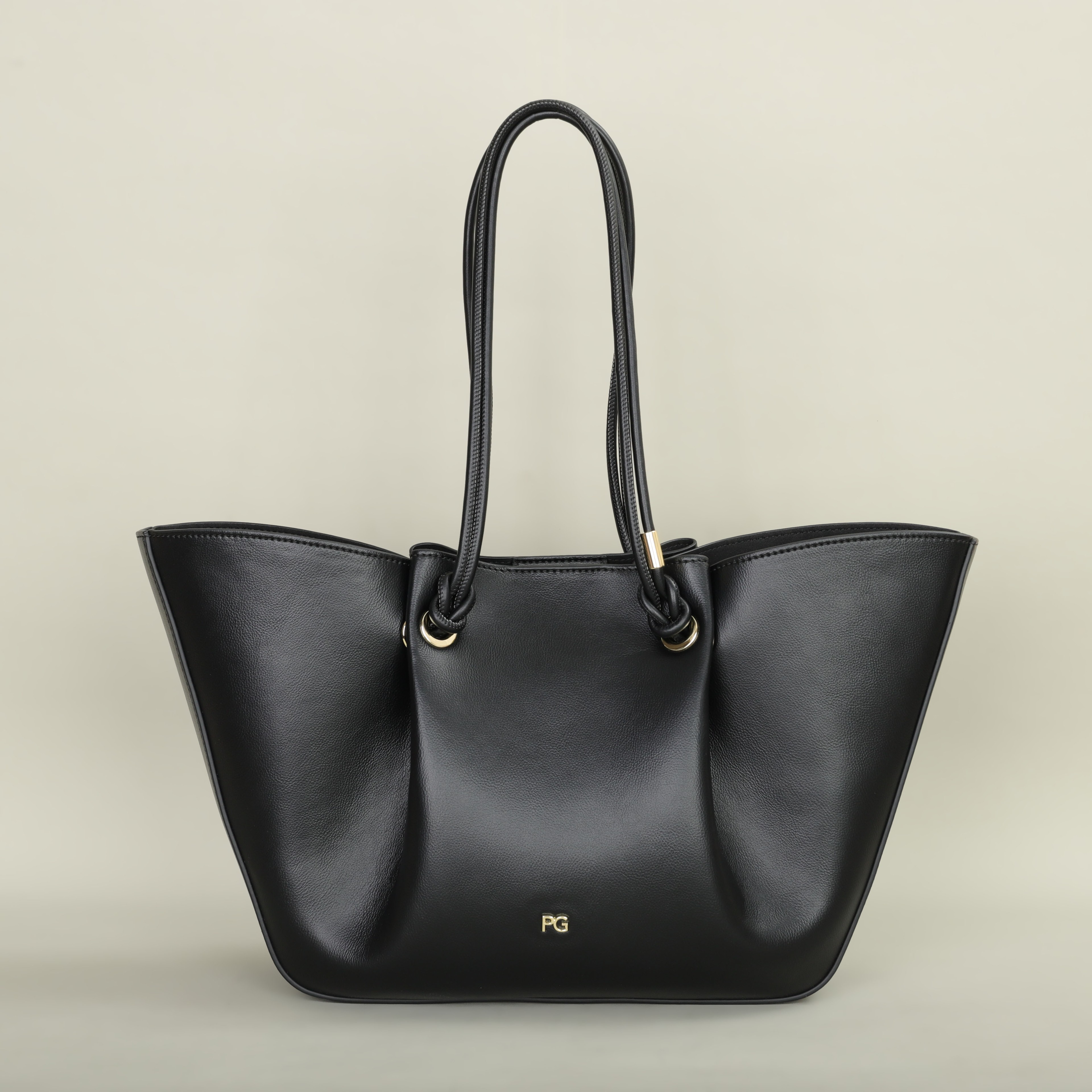 PG Fashion Womens Shoulder Bag Largecapacity Light Luxury Style Atmosphere Look 4