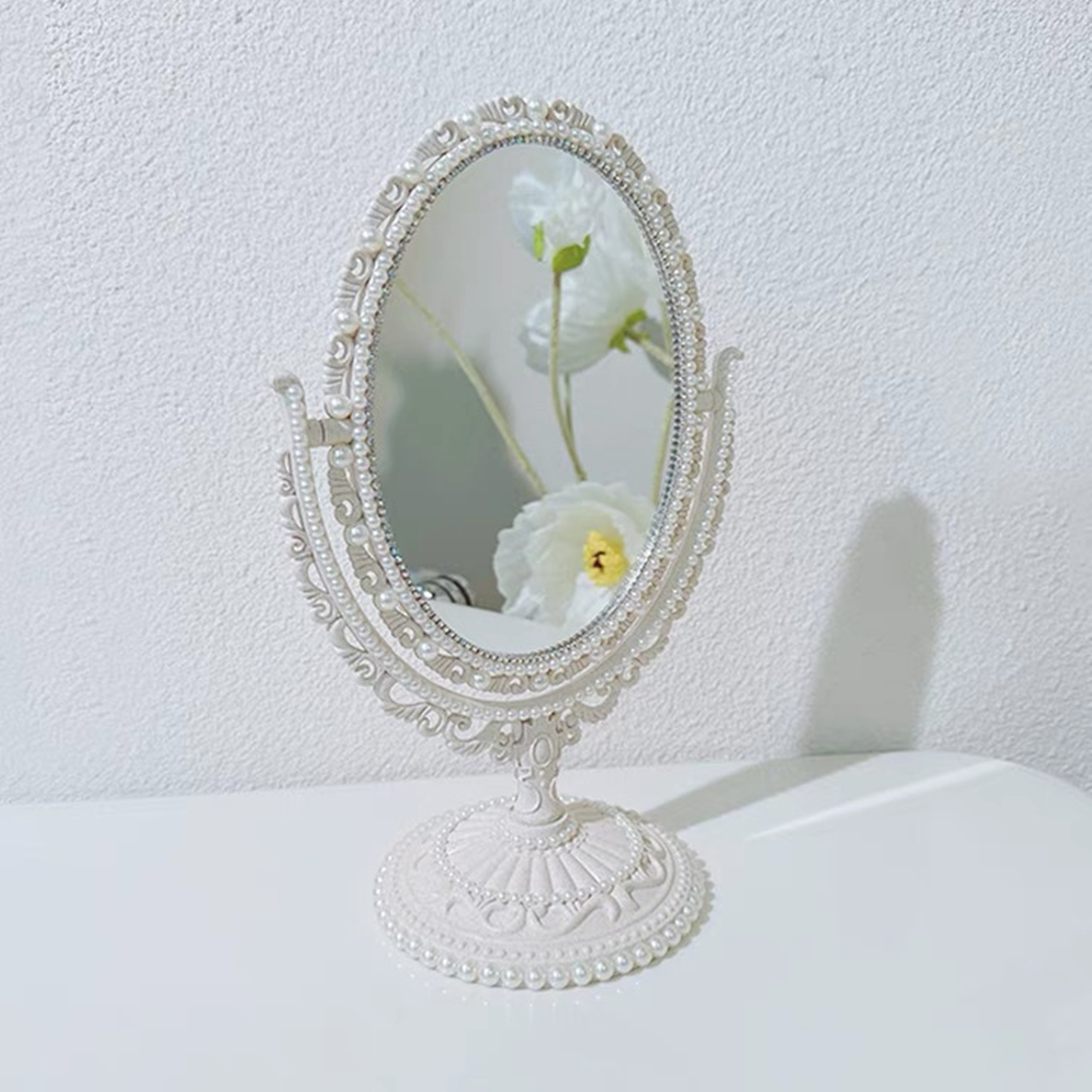 Simple Rotatable Makeup Mirror Heart Shaped Vanity Desktop Table Pink Travel Girl Gift 1