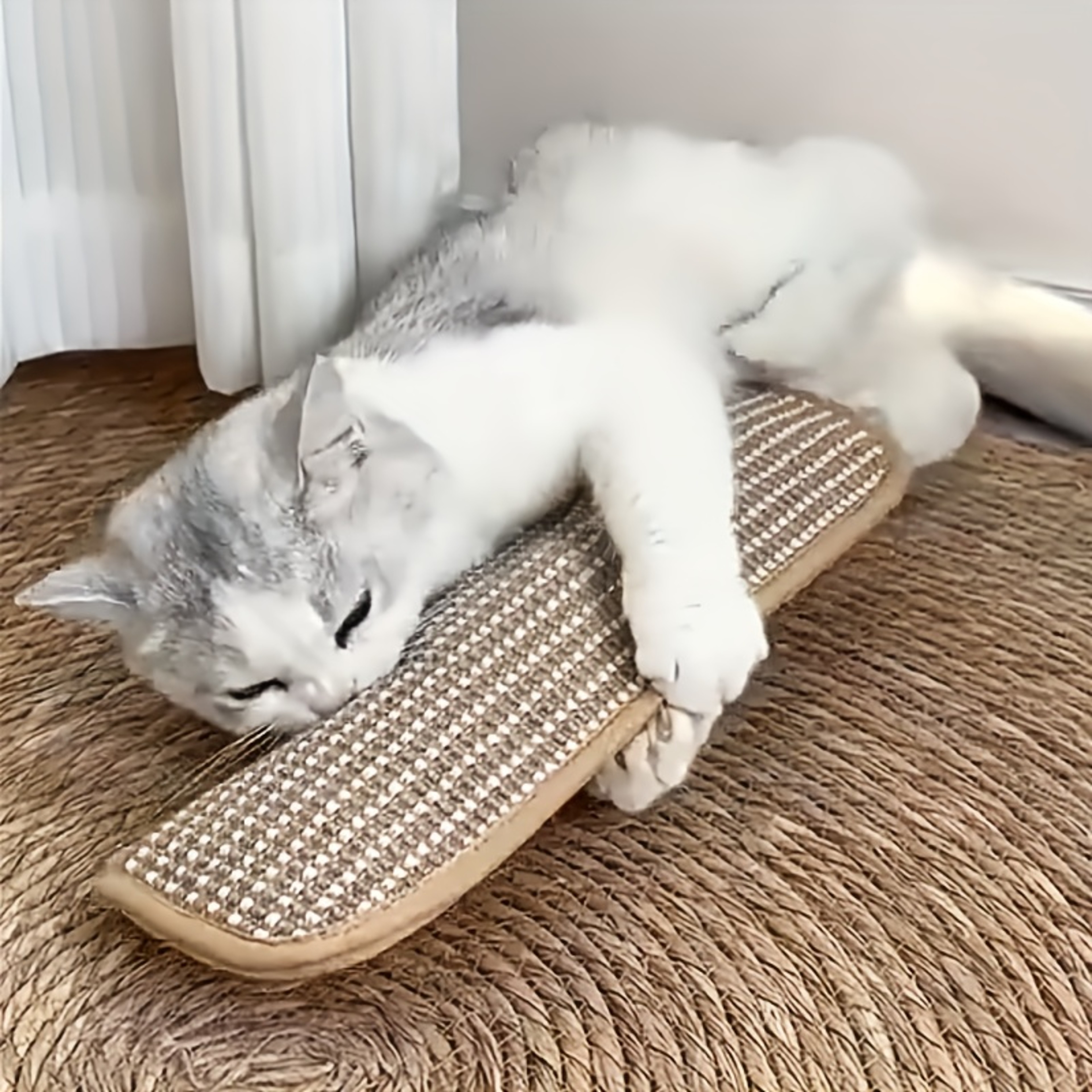 Soft Durable Pet Furniture Pillow And Scratching Pad With HeavyDuty Sisal Bed Cover And NonSlip Bas 0