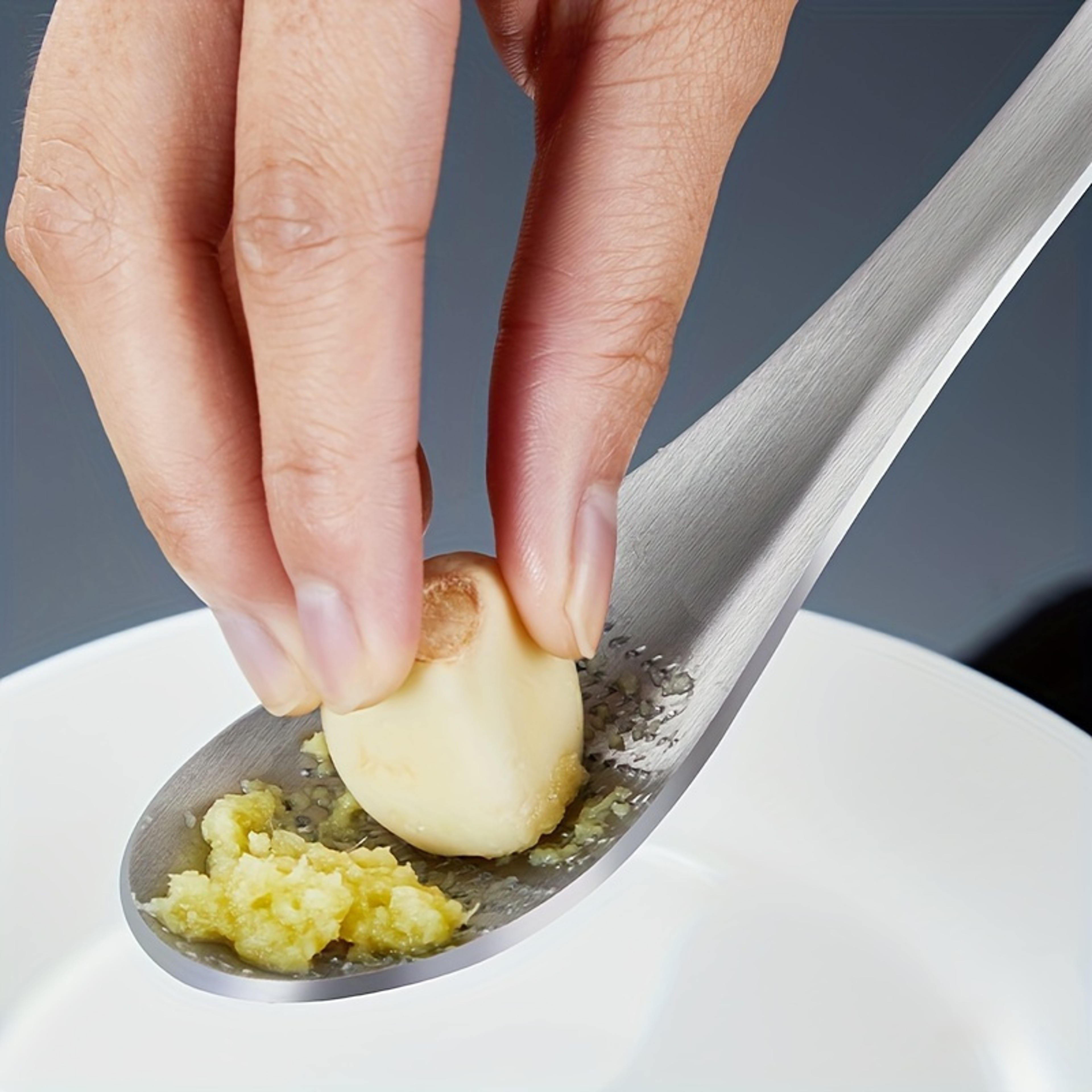Stainless Steel Grater Spoon For Garlic Ginger Fruits And Vegetables In Kitchen 1
