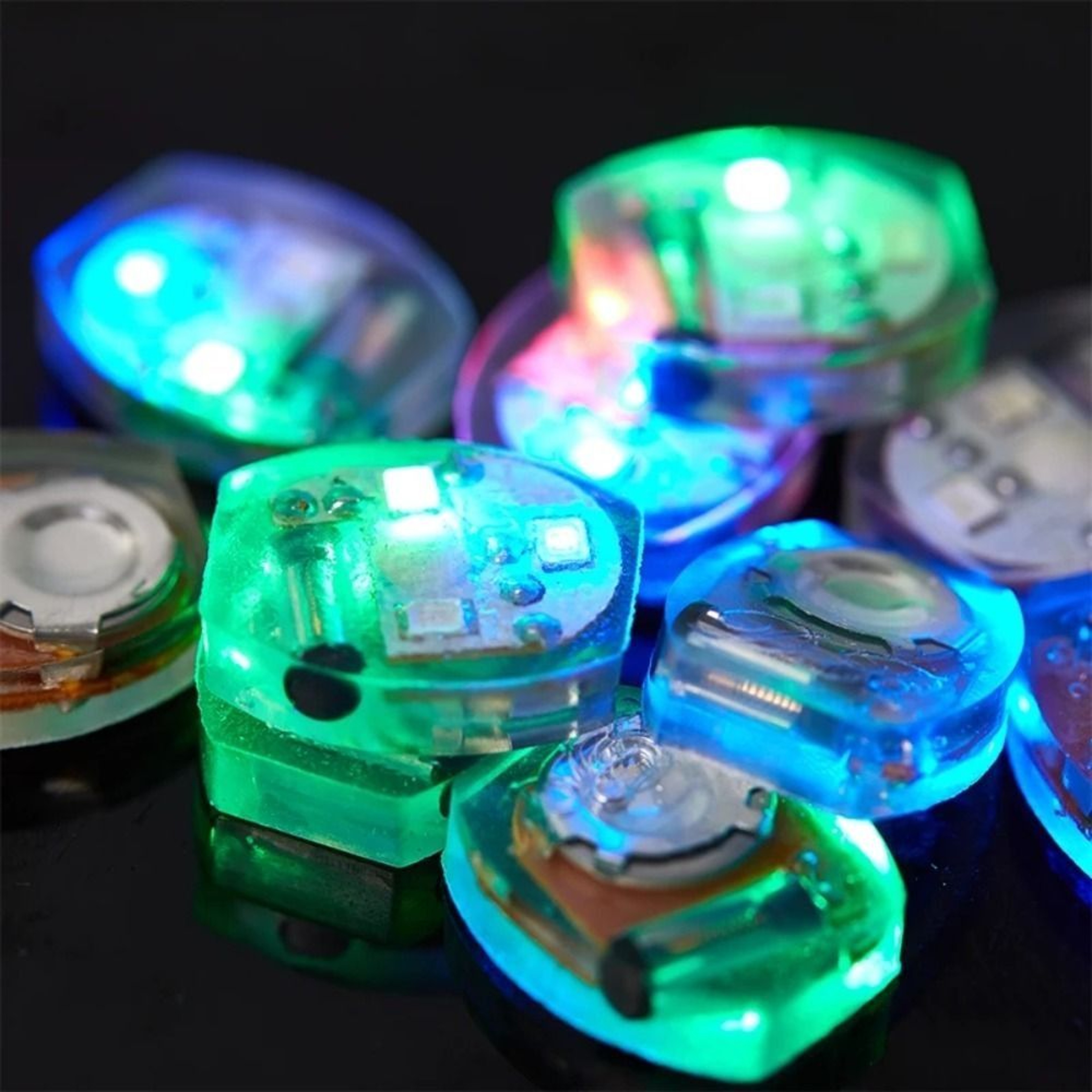 Luminous LED Shoe Light Glowing Vibrating Miniature Shoe Decoration Electronics Lamp Kids Gift 0