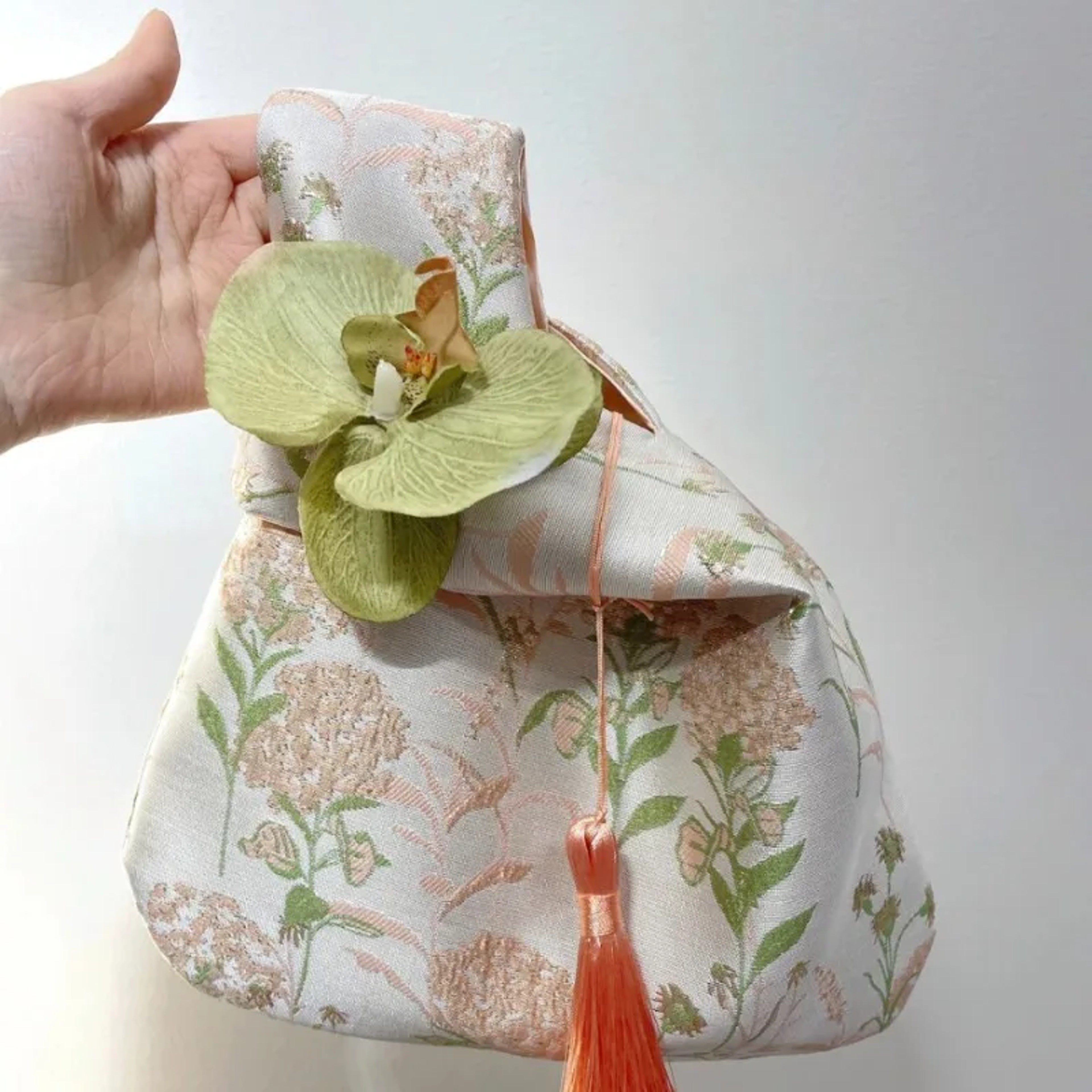 Tassel Knot Wrist Bag Flower Pendant Lunch Bag Cosmetic Bag Small Item Pouch New Style Handbag 6
