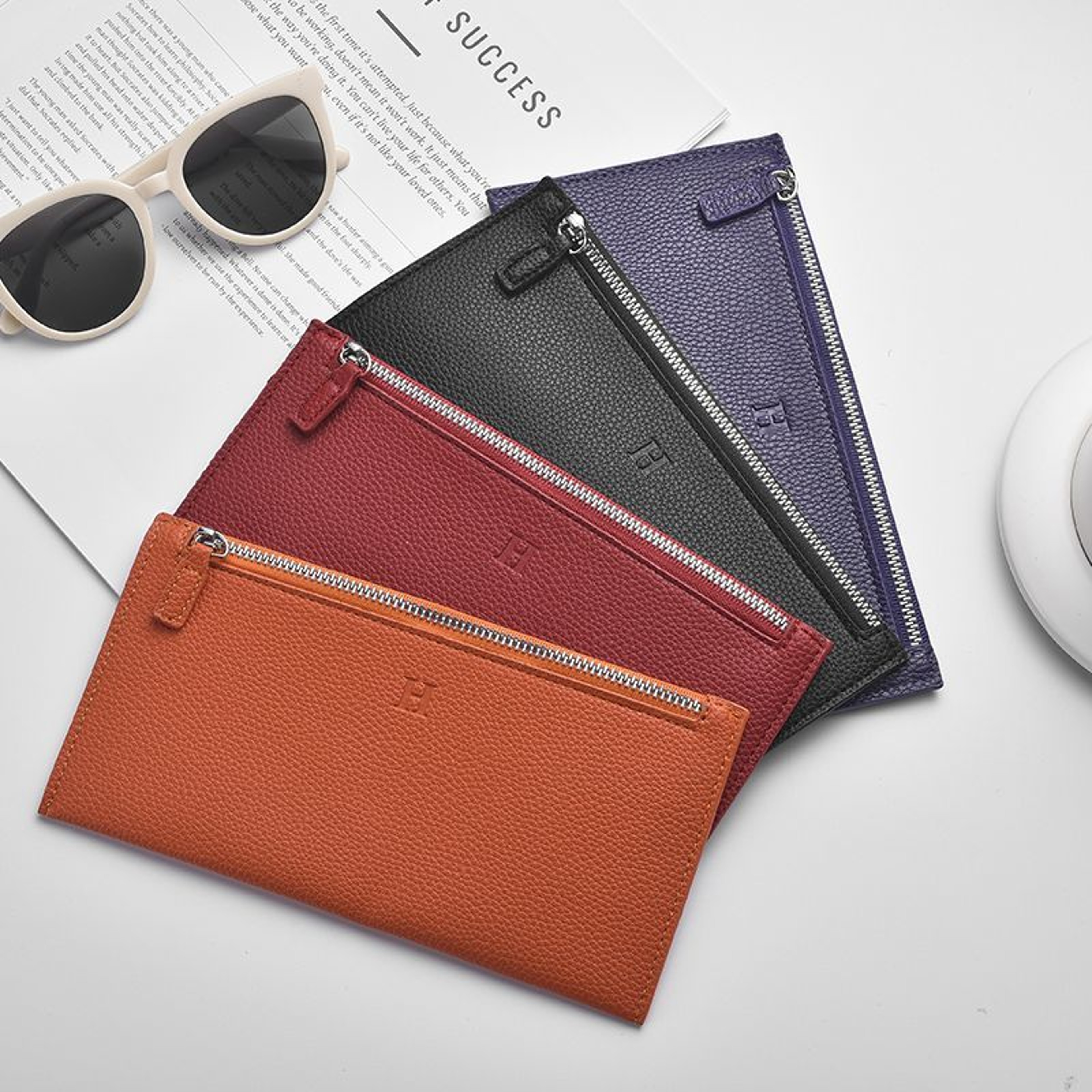 Womens UltraThin Casual Zipper Wallet New Leather Long Wallet Soft Leather Clip Phone Holder And Co 1