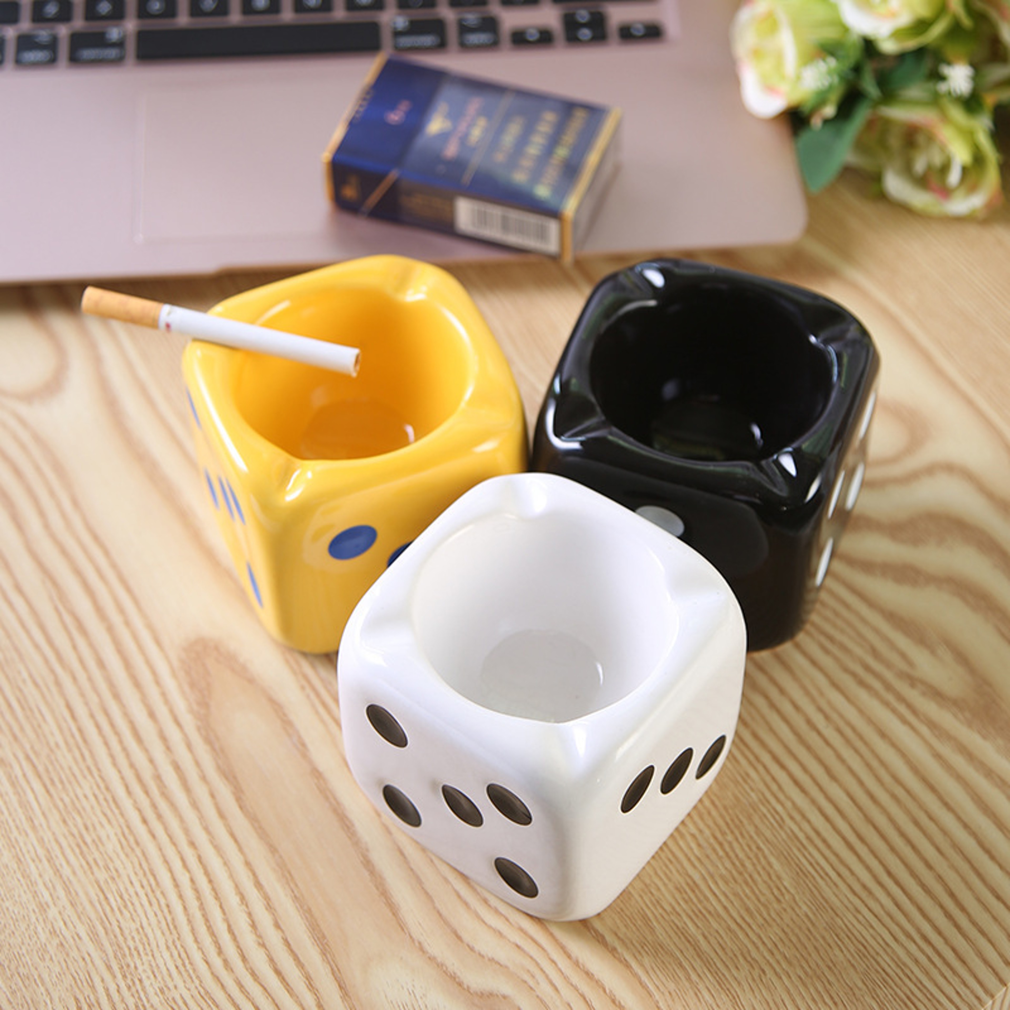 Dice Shaped Ceramic Cigarette Ashtray Creative Ash Tray Desk Accessories For Home Office 0