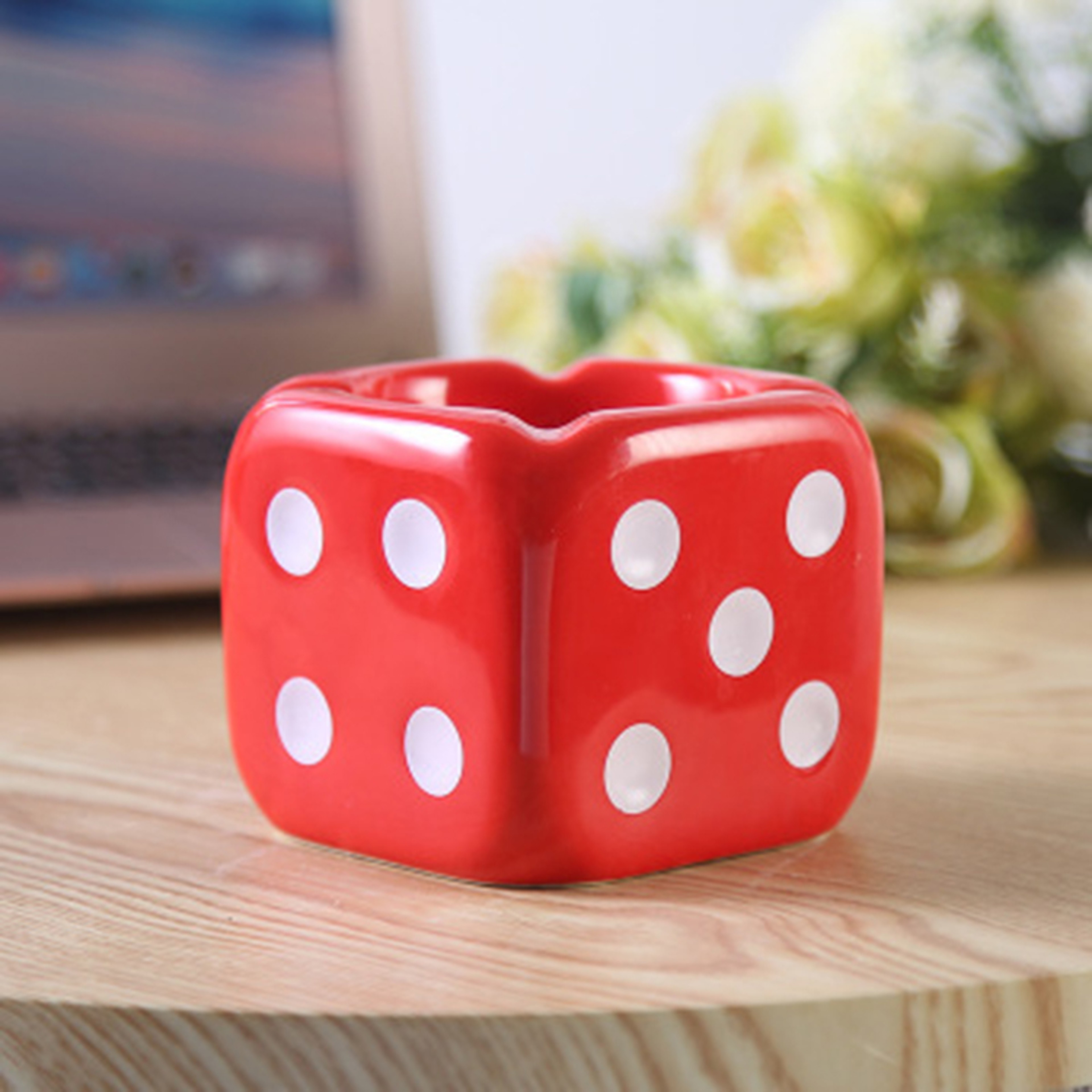 Dice Shaped Ceramic Cigarette Ashtray Creative Ash Tray Desk Accessories For Home Office 6