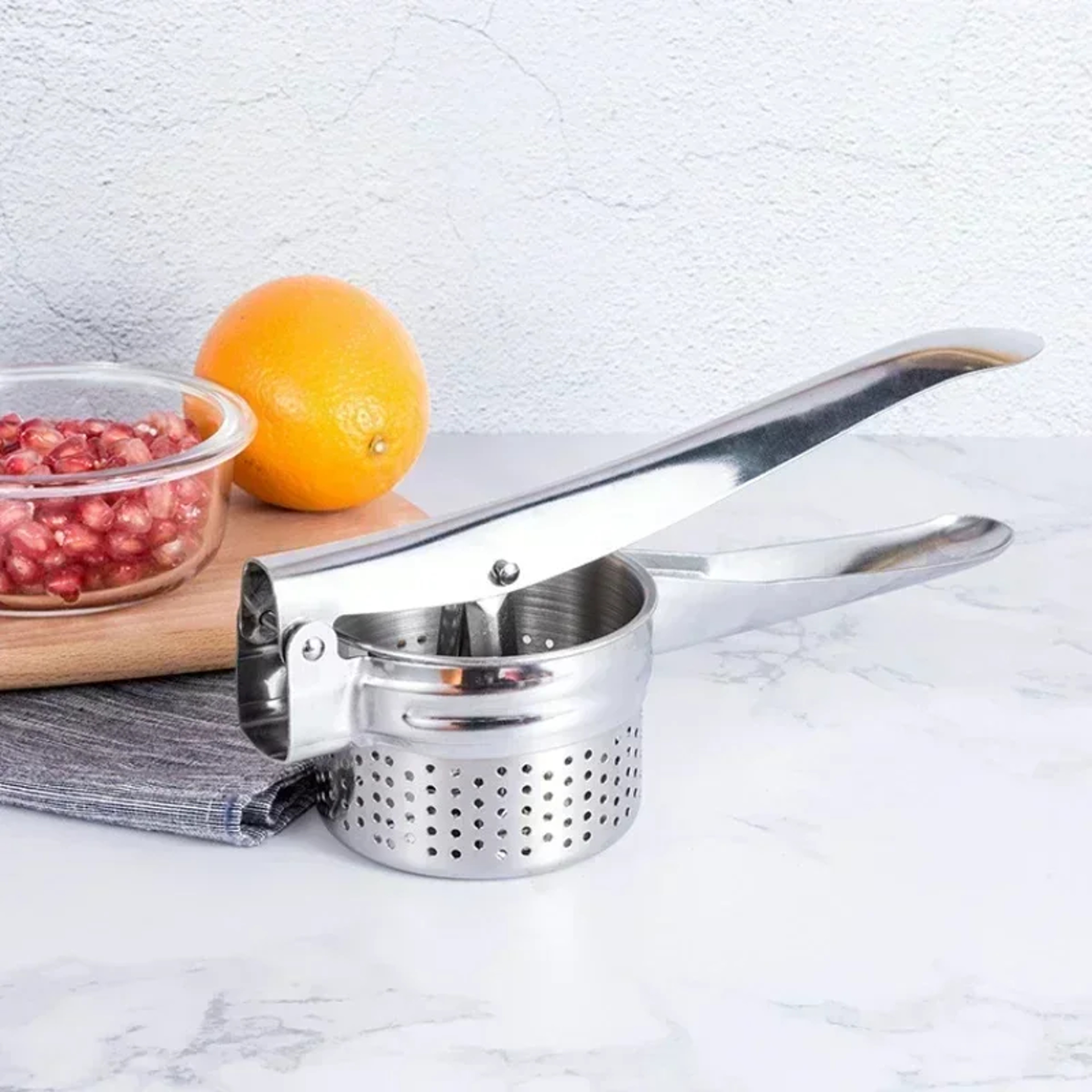 Masher Ricer Press Stainless Steel Kitchen Tool For Puree Fruit Vegetable Crushing Mashed Potatoes  2