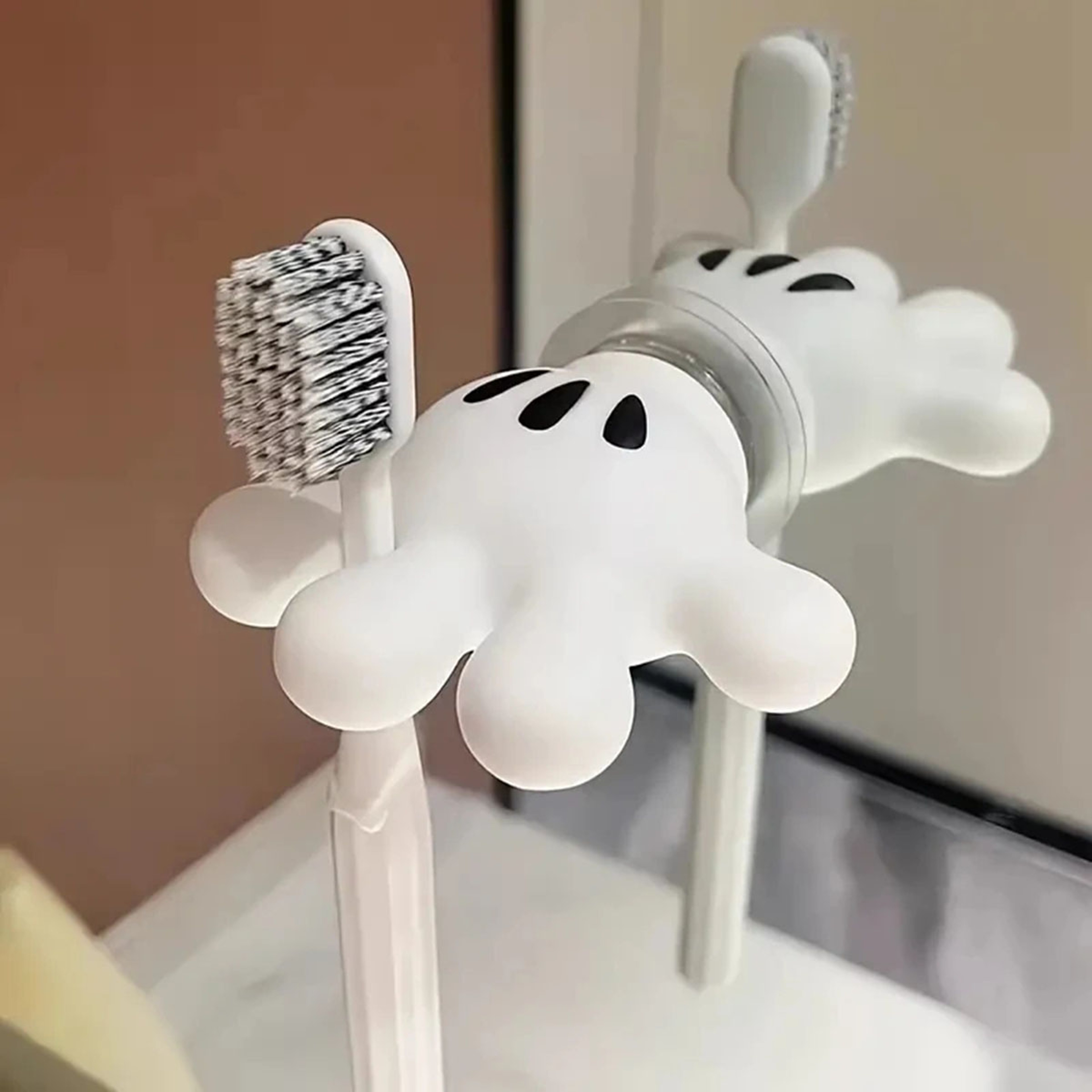 Cute Bathroom Towel Suction Cup with Mickey Palm Toothbrush Holder, Multi-function Hook, Traceless Hook, Data Cable Wind – view 4