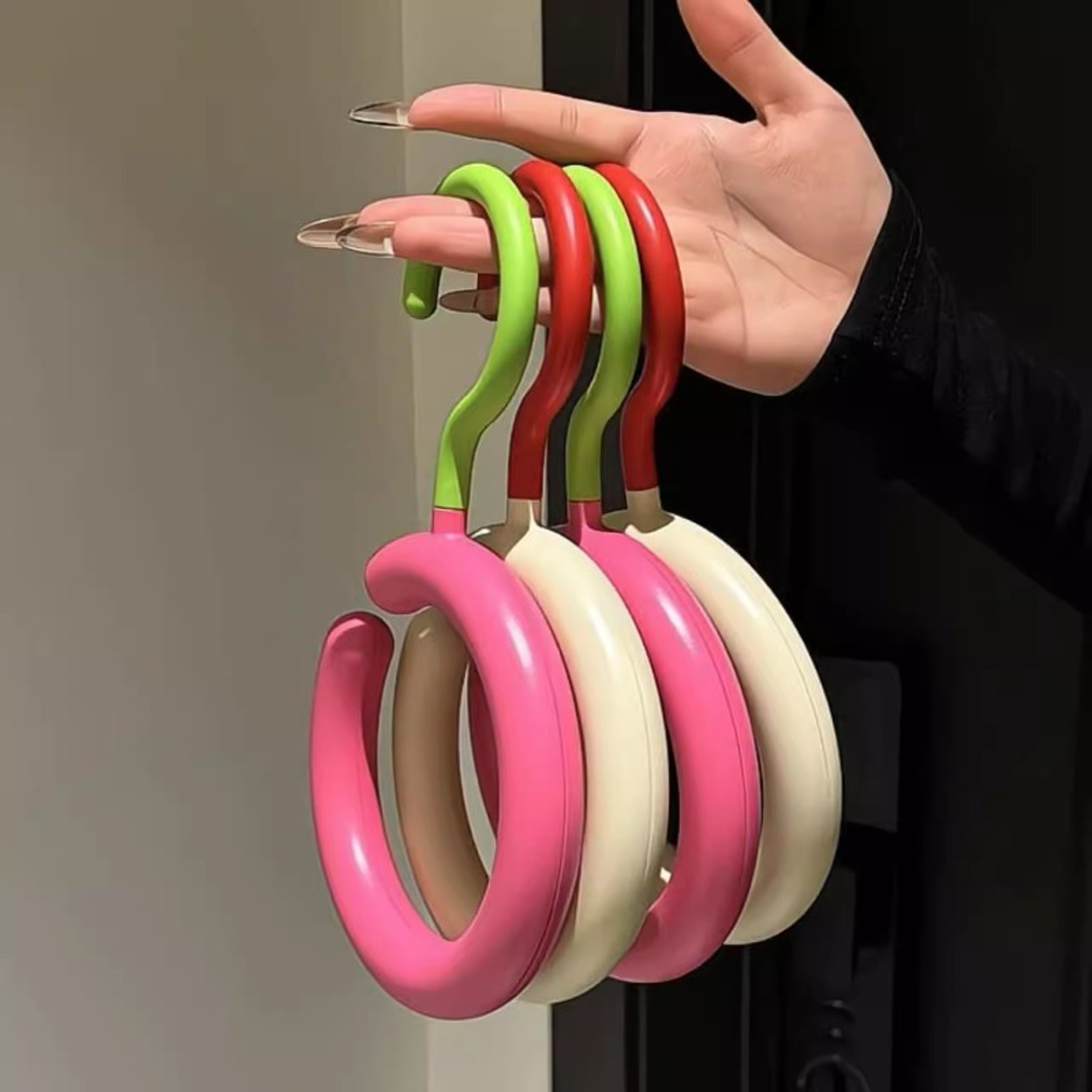 Luxury MultiFunction Hat Storage Clothes Hanger Invisible Plastic Coat Hanger For Home Use 4