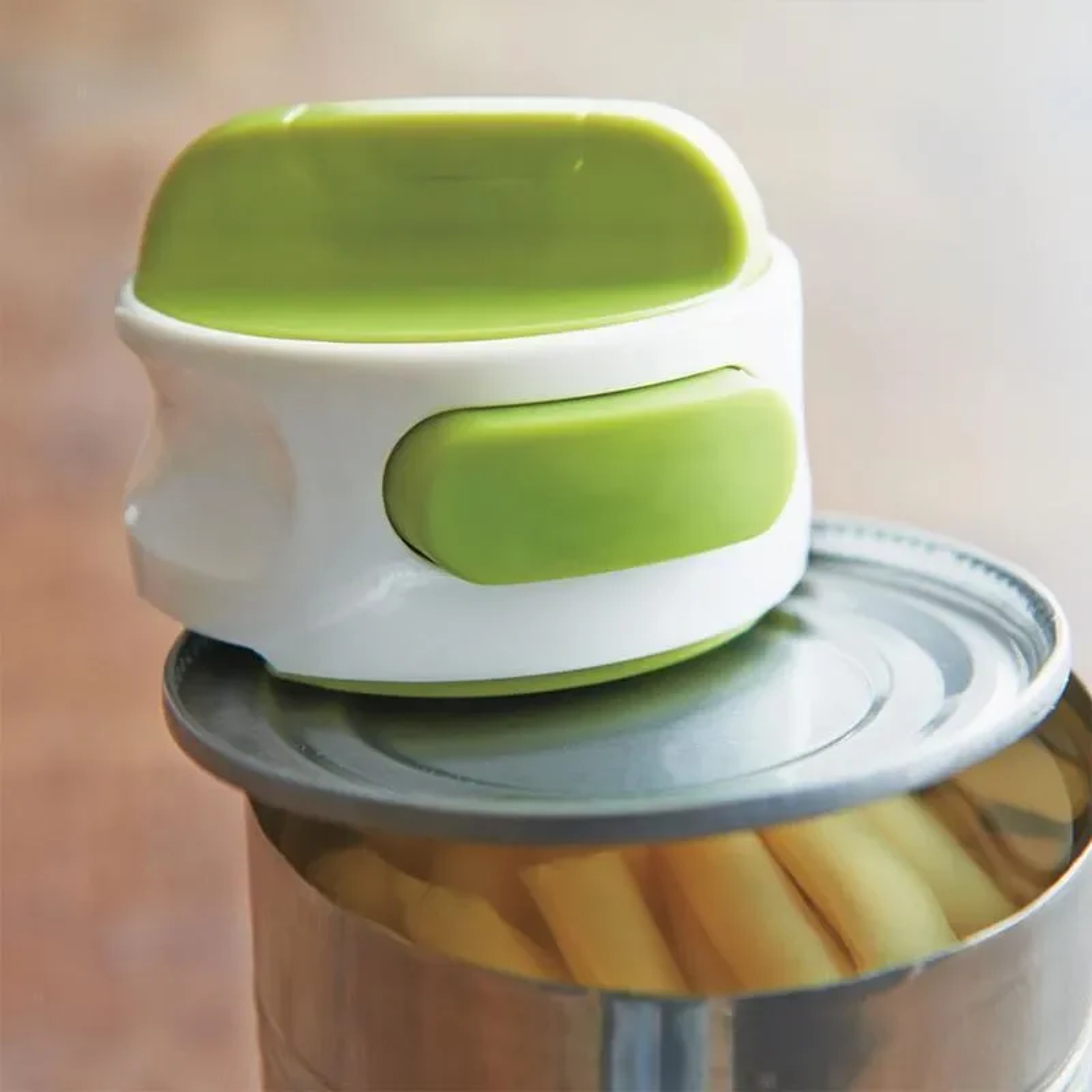 Portable Stainless Steel Can Opener Manual Rotary Bottle Opener Laborsaving Kitchen Tool 1
