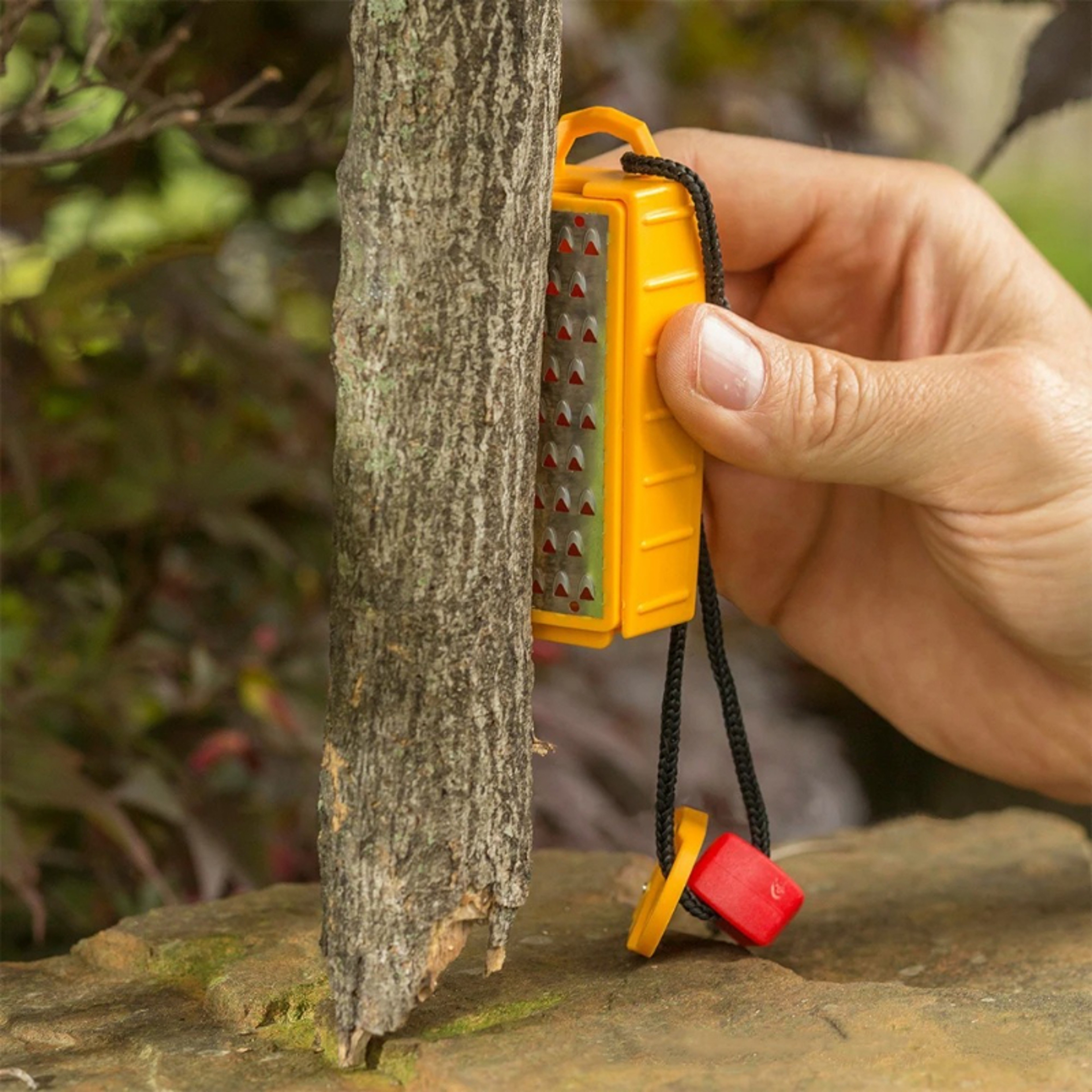 Portable Outdoor Fire Starter  Tinder Maker Survival Tool 4