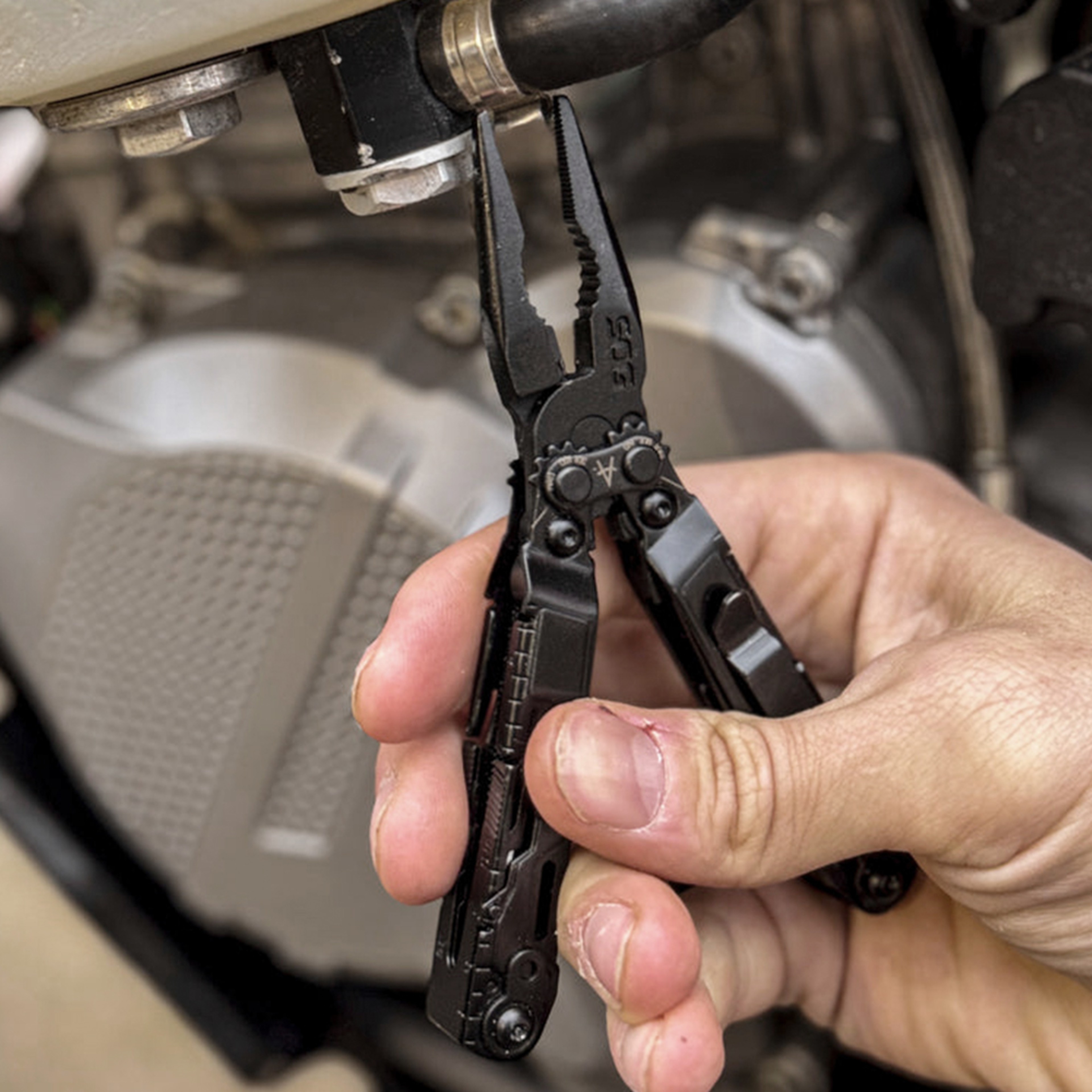 All Purpose Tactical EDC Multi Tool With Folding Pliers  Knife 1