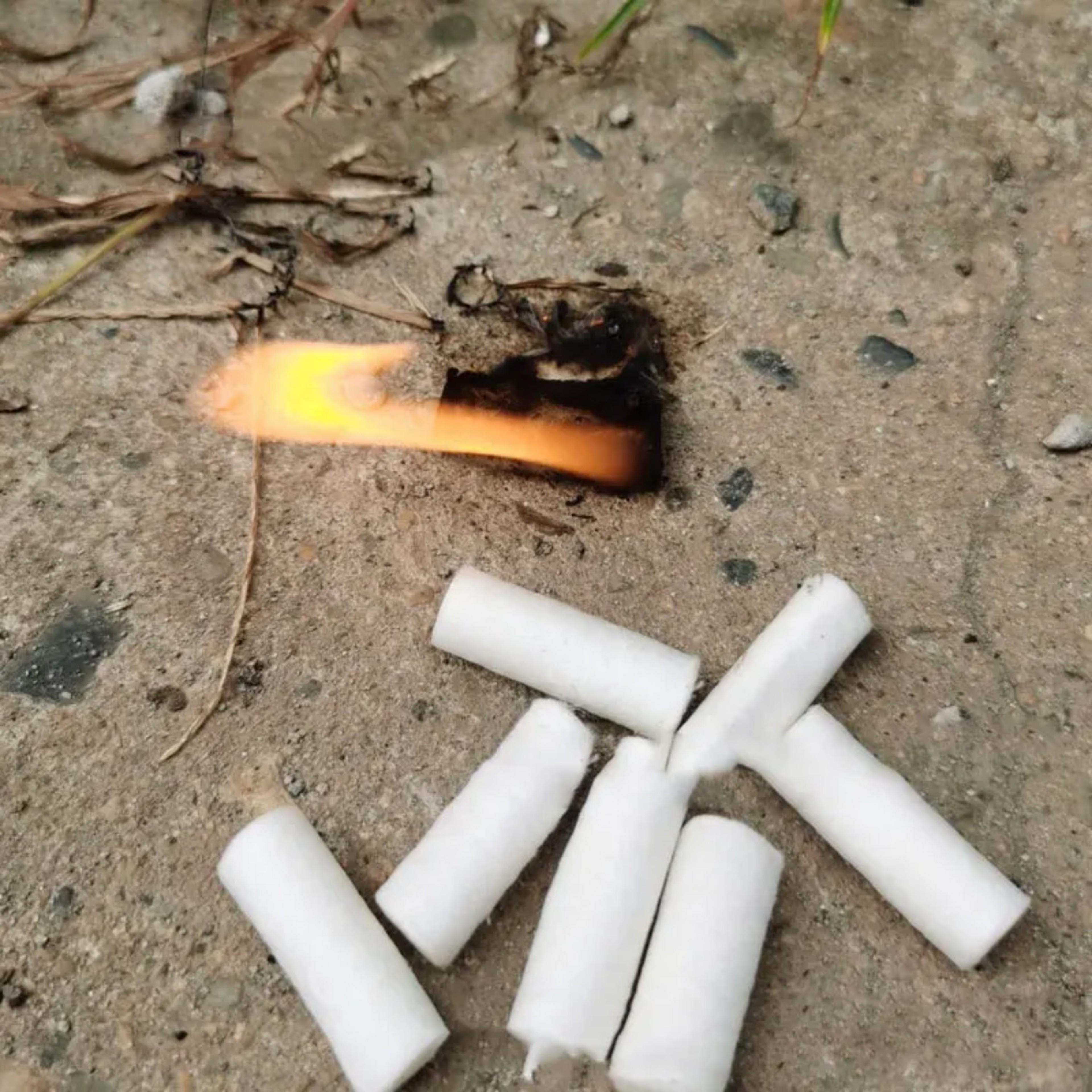 Portable Waterproof Fire Starter For Camping Survival 2
