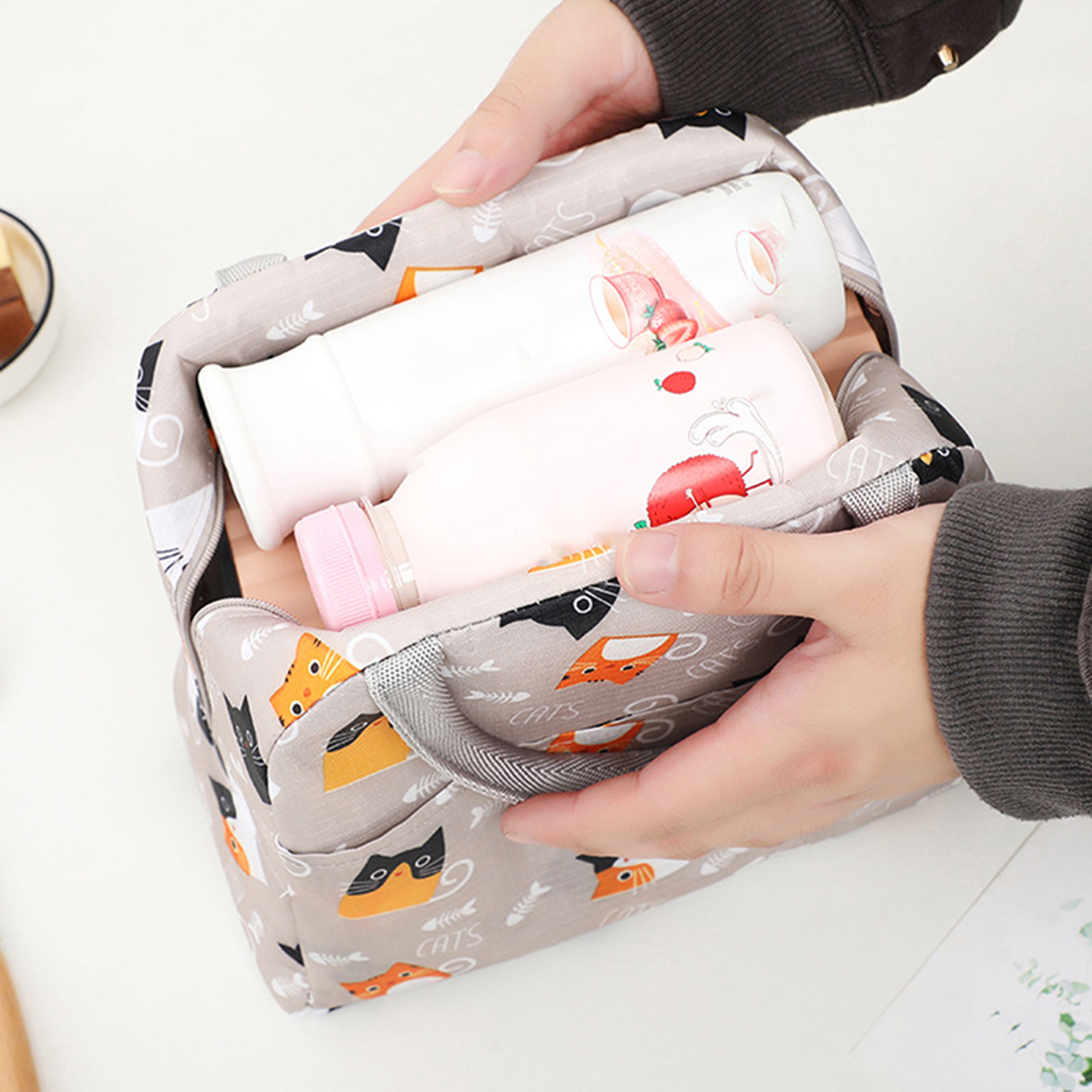 Large Capacity Insulated Lunch Bag For Kids Portable Thermal Lunch Box For School  Picnic 1