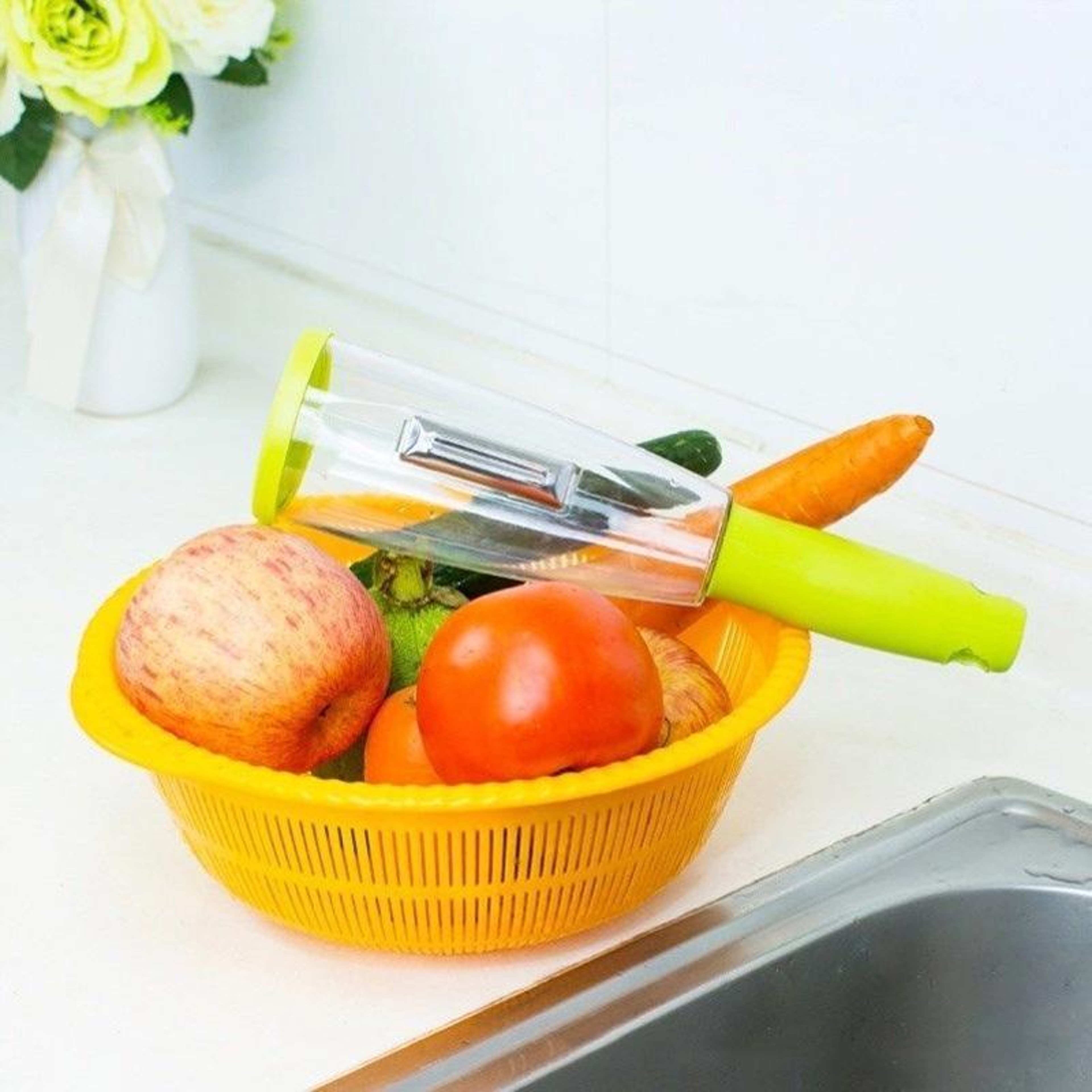 Multifunctional Fruit  Vegetable Peeler With Storage Box Safe Kitchen Peeler  Grater Tool 4