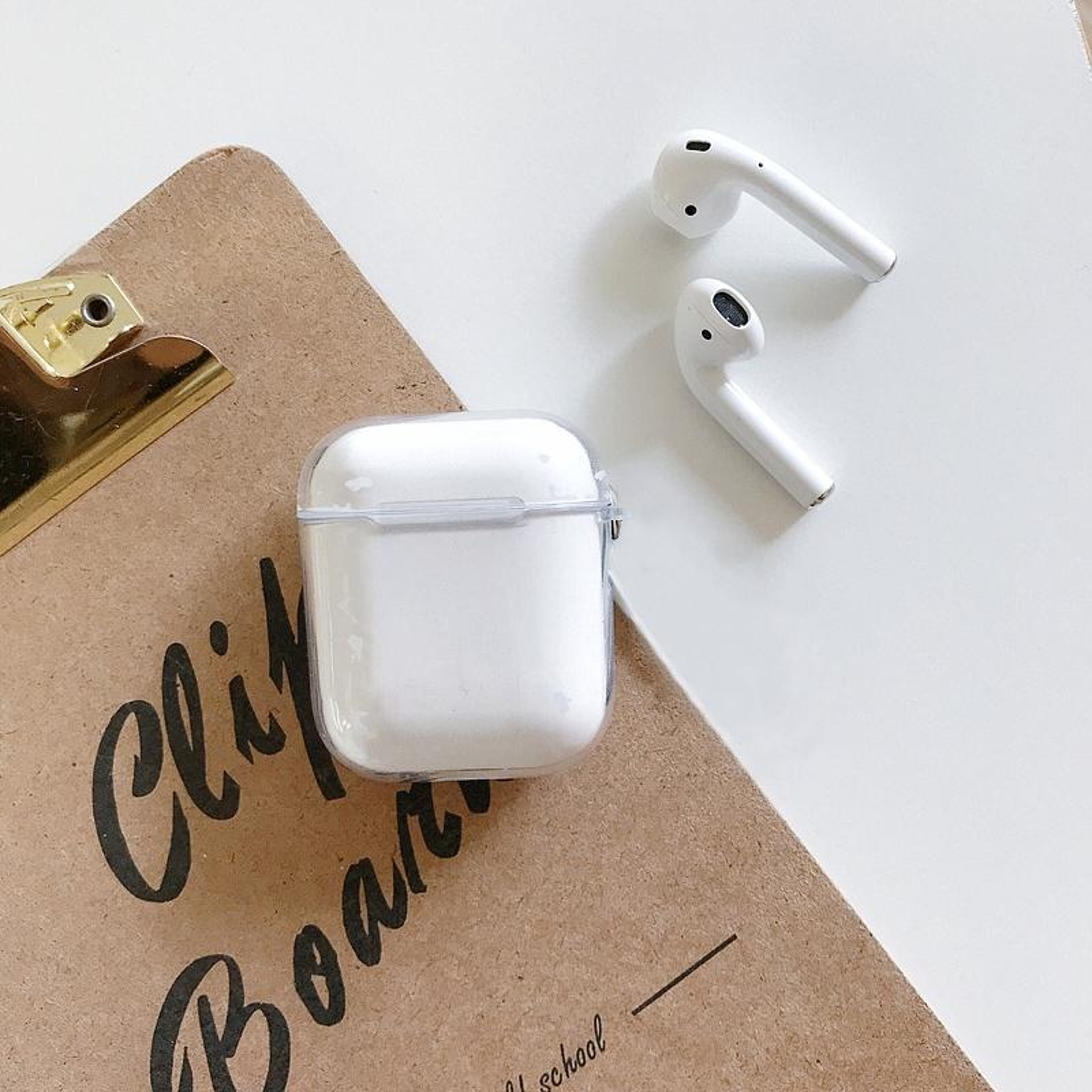 Clear AirPods Case with Keychain Hook Protective Cover – view 3