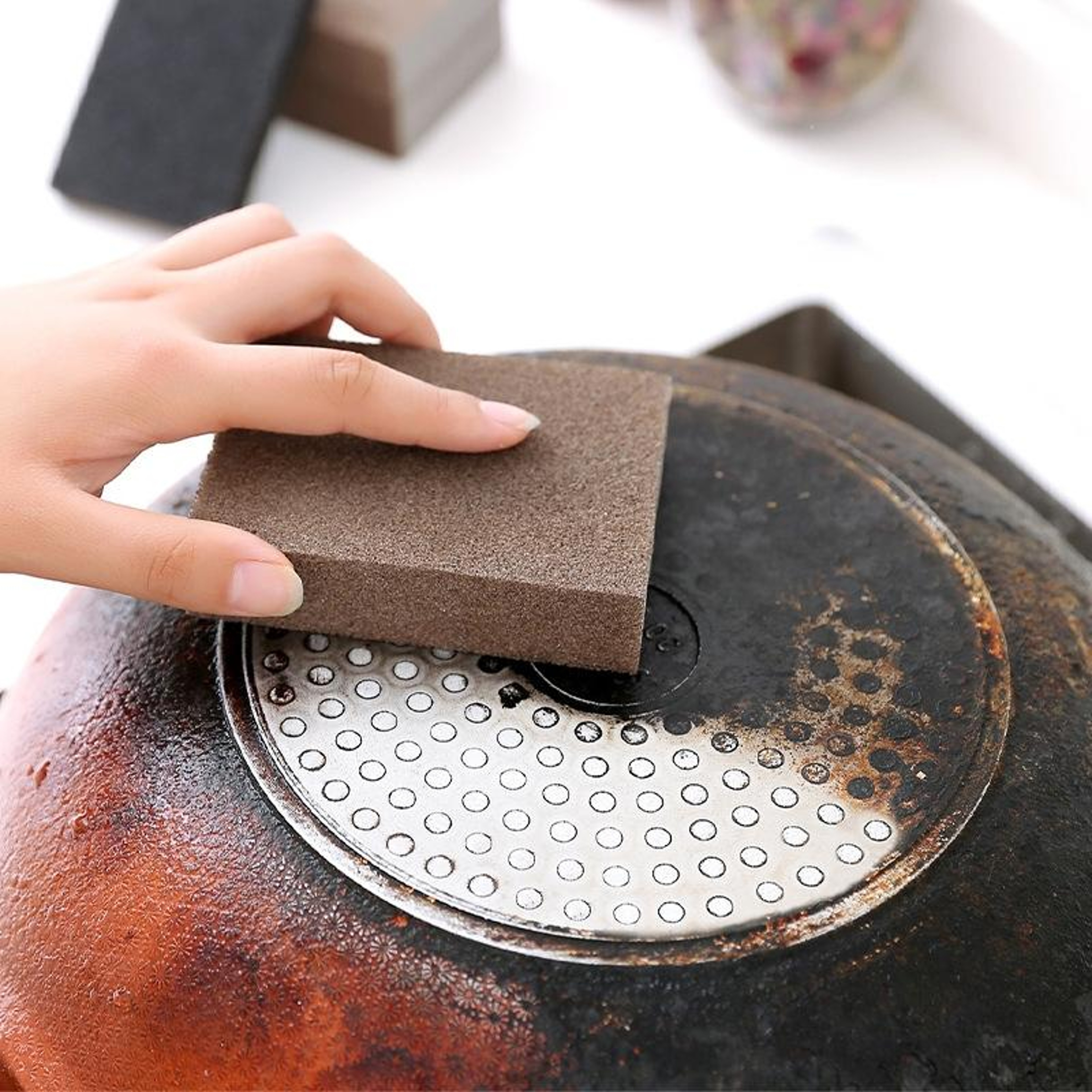 Rust Remover Sponge Scouring Pad Kitchen Emery Clean Tool for Pots, Pans & Stubborn Stains – view 7