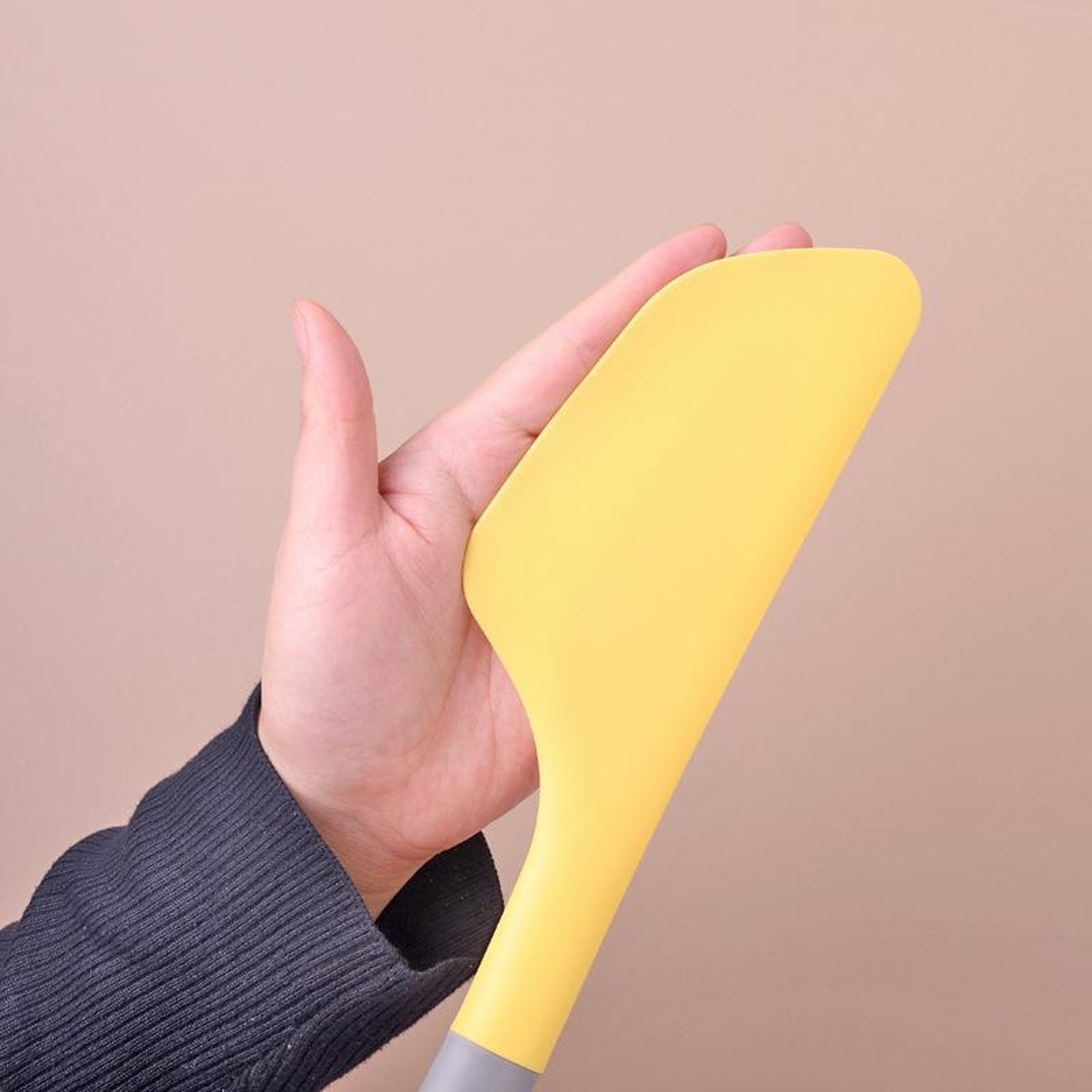 Thickened Heat Resistant Silicone Spatula Baking Spreader Large Kitchen Tool with Hook Hole Design – view 3