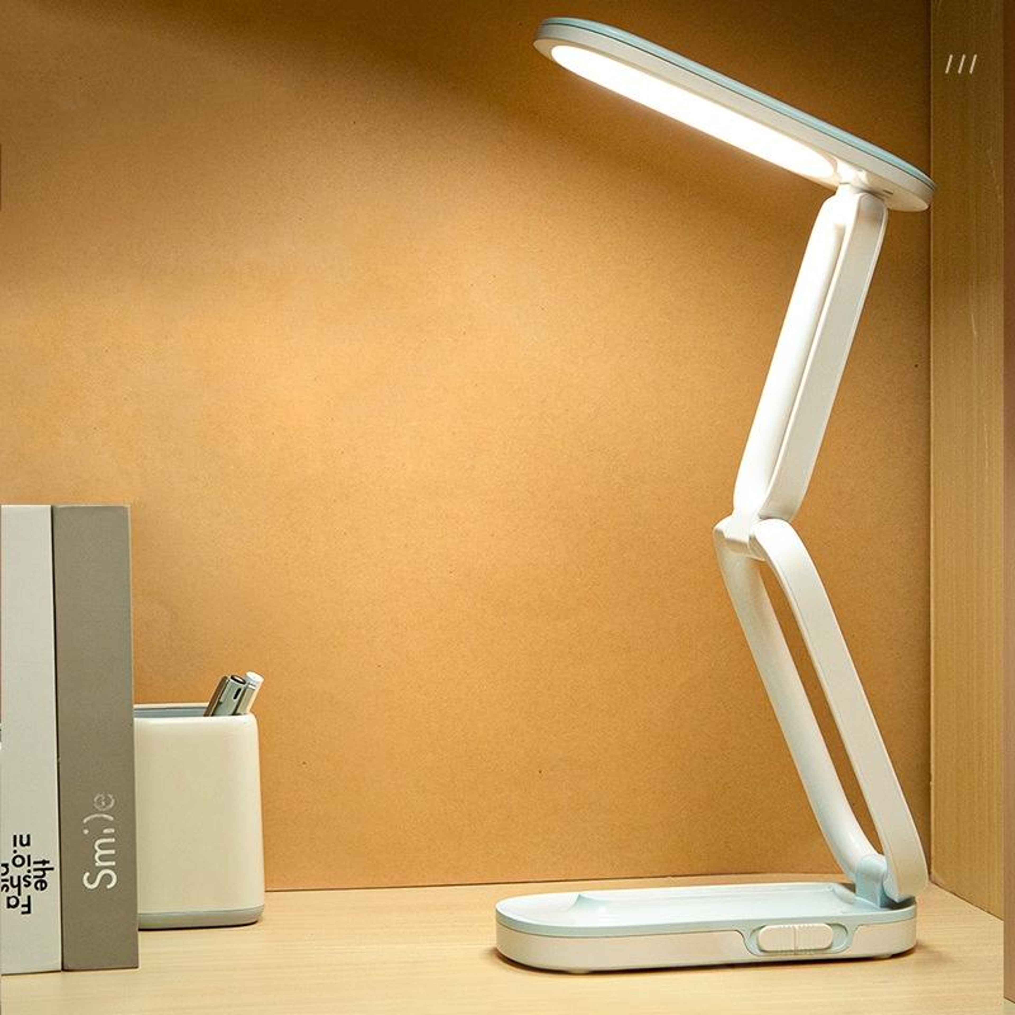 LED Desk Lamp USB Rechargeable Foldable Reading Light With 3 Brightness Levels 5