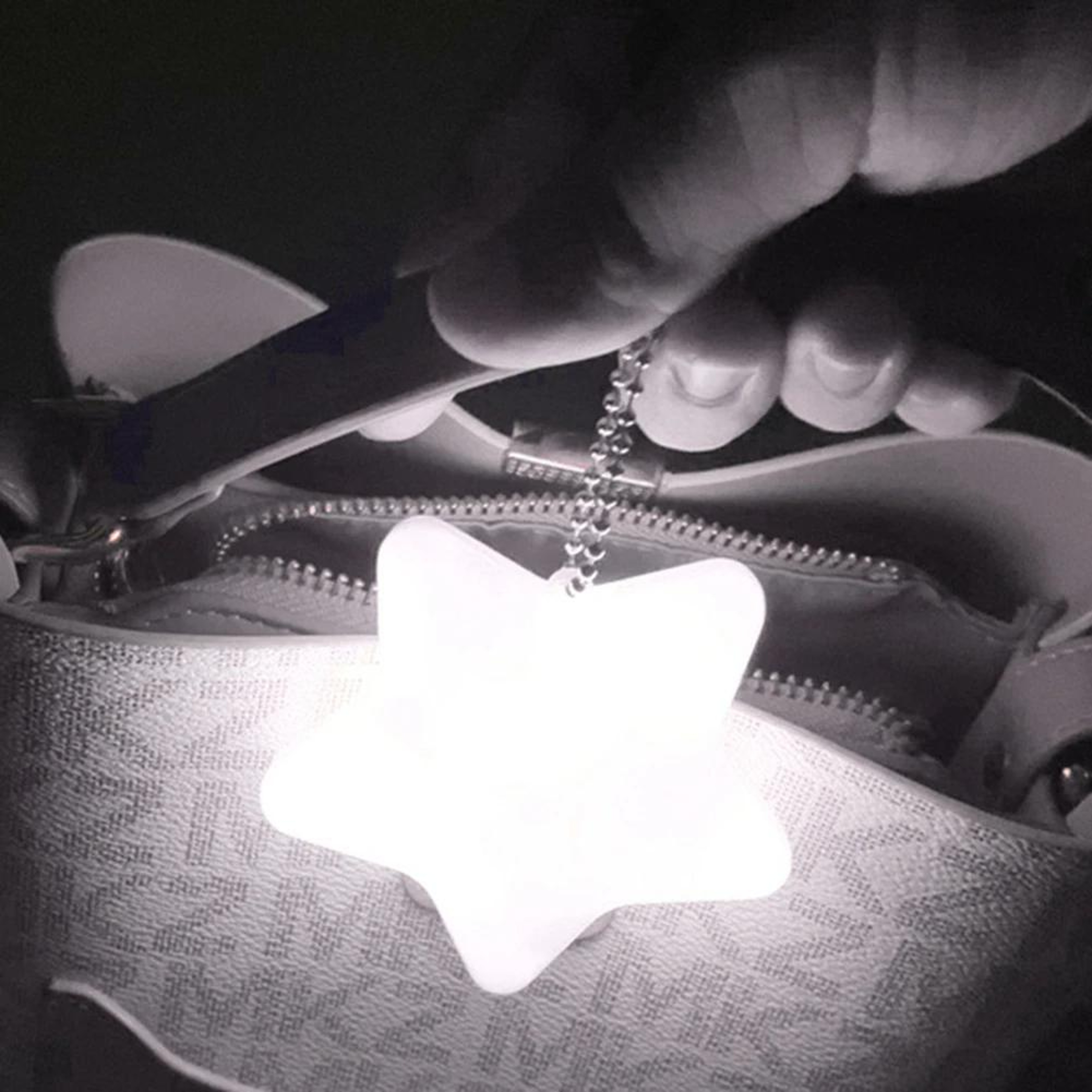 Touch Sensor Purse Light LED Handbag Night Light For Bags Backpacks  Travel Essentials 0