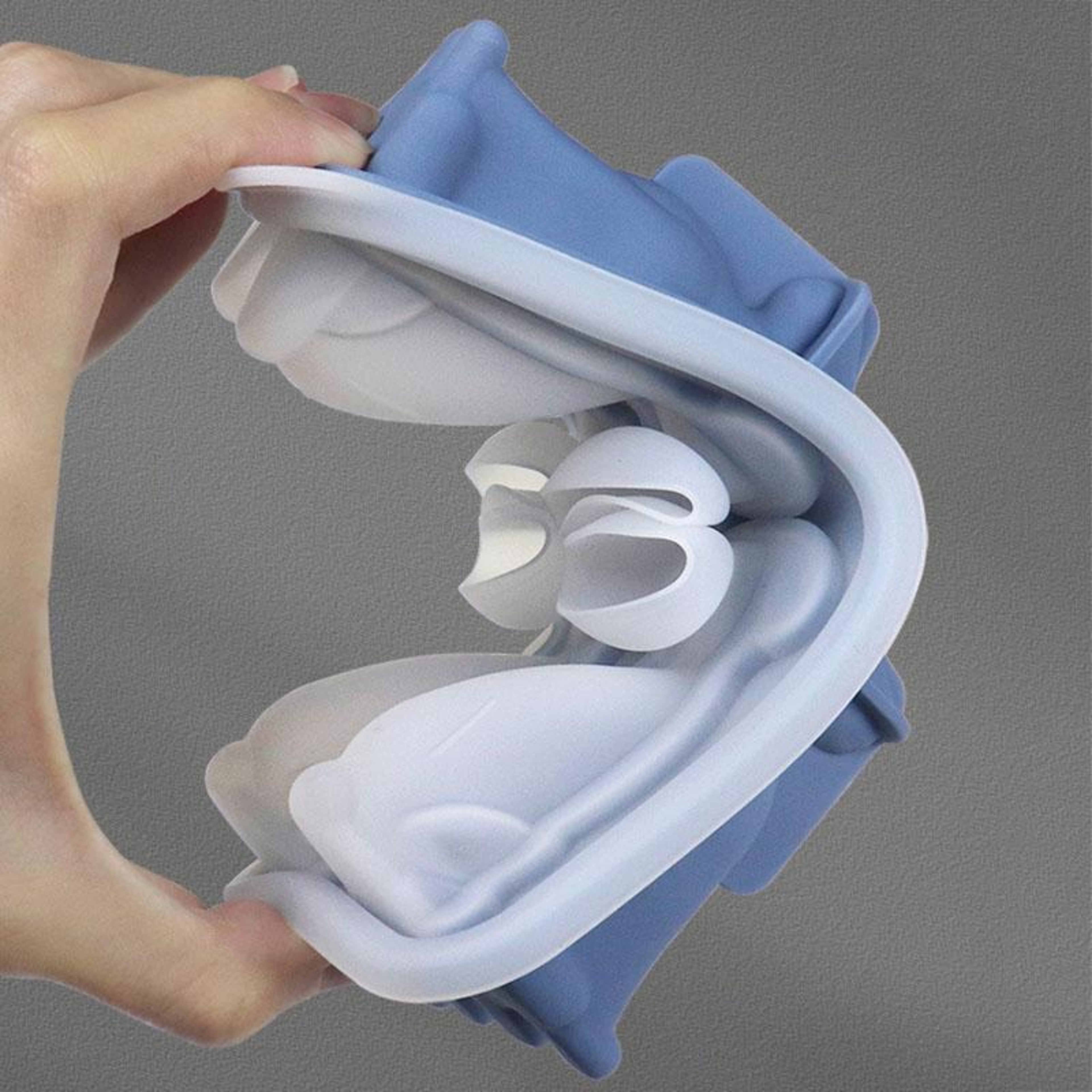 3D Dog Ice Mold Silicone Tray For Drinks  Cocktails 6