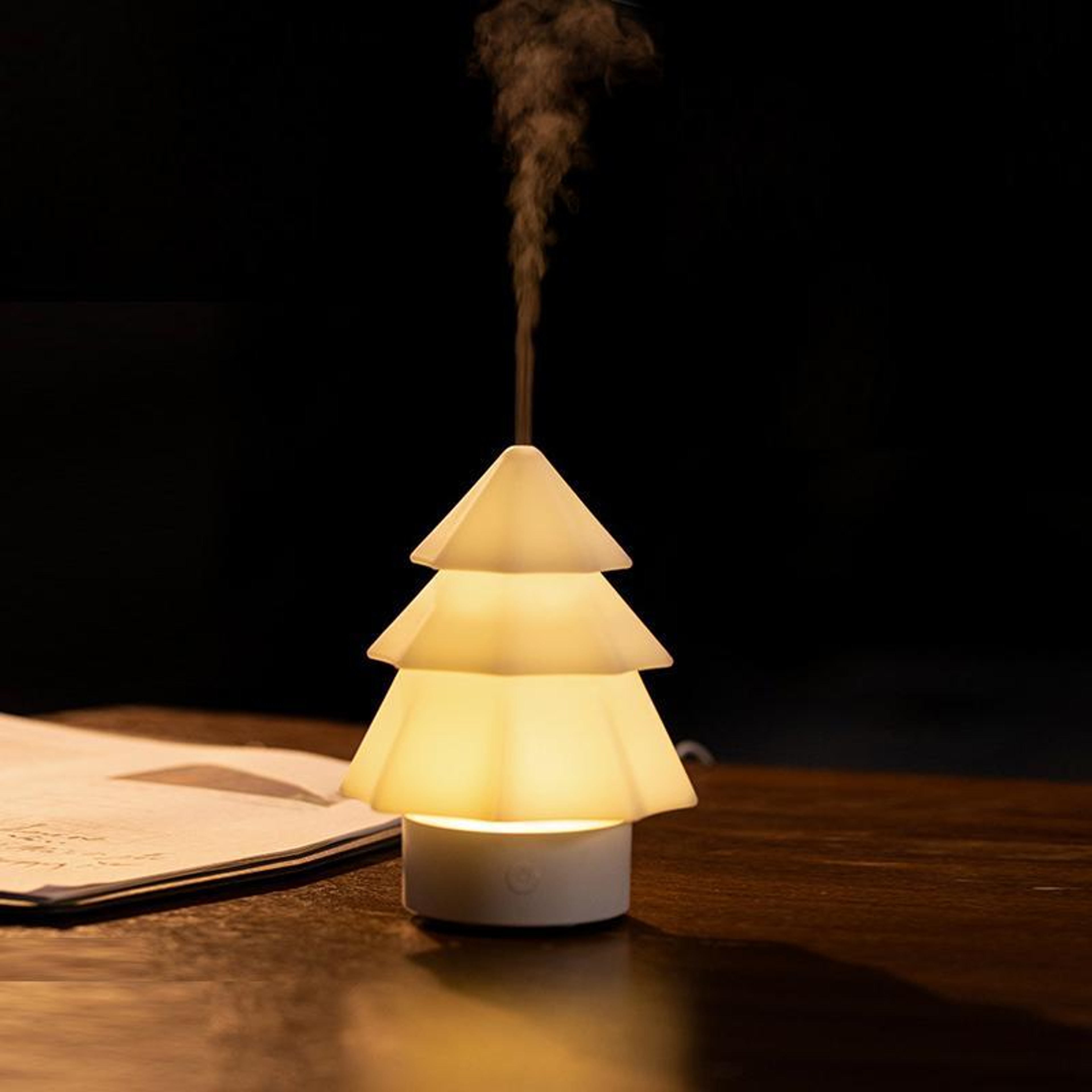 Festive USB Aromatherapy Diffuser Christmas Tree With LED Mood Light  Mini Humidifier 0