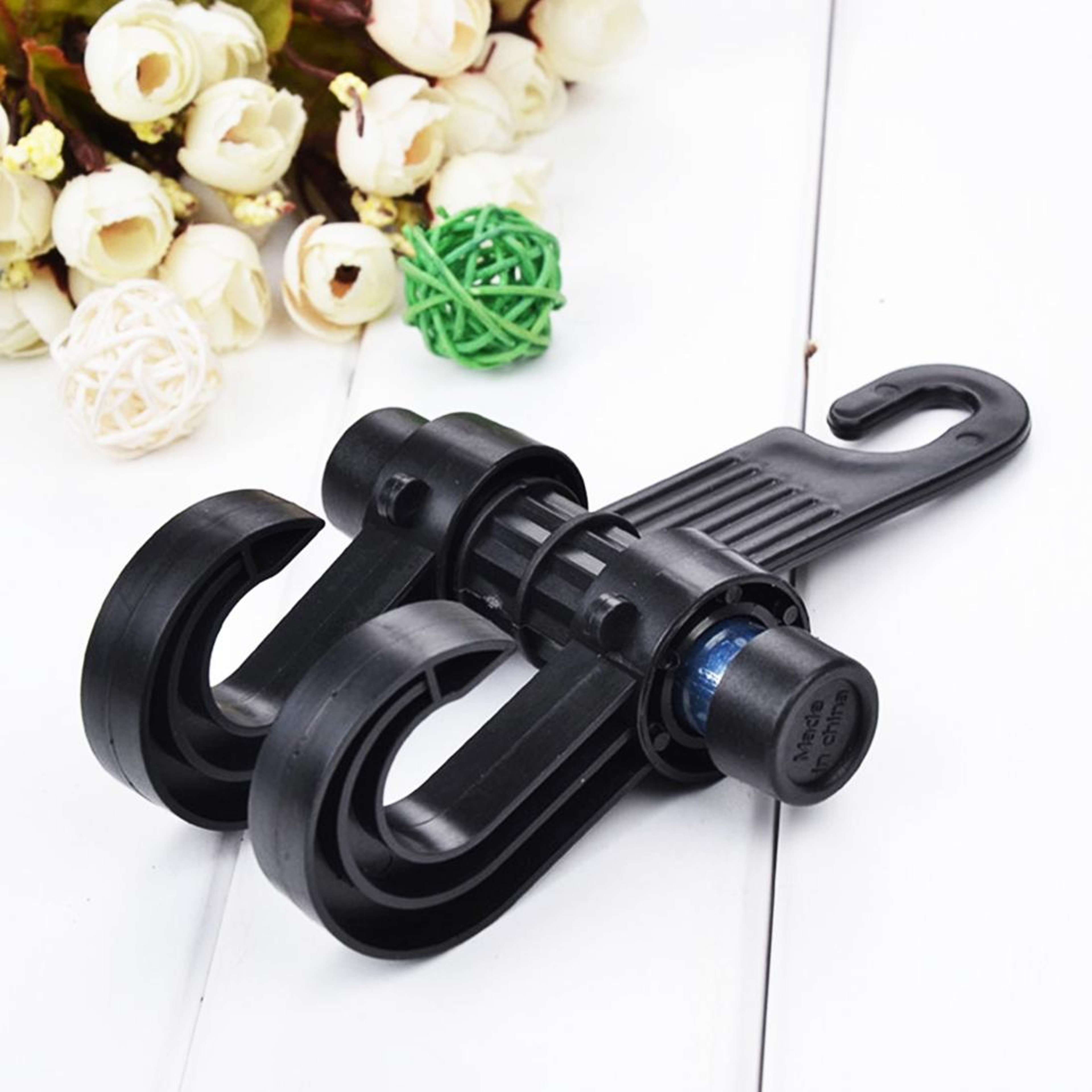 2PCS Universal Car Seat Headrest Hook Organizer For Bags Groceries  Handbags 1