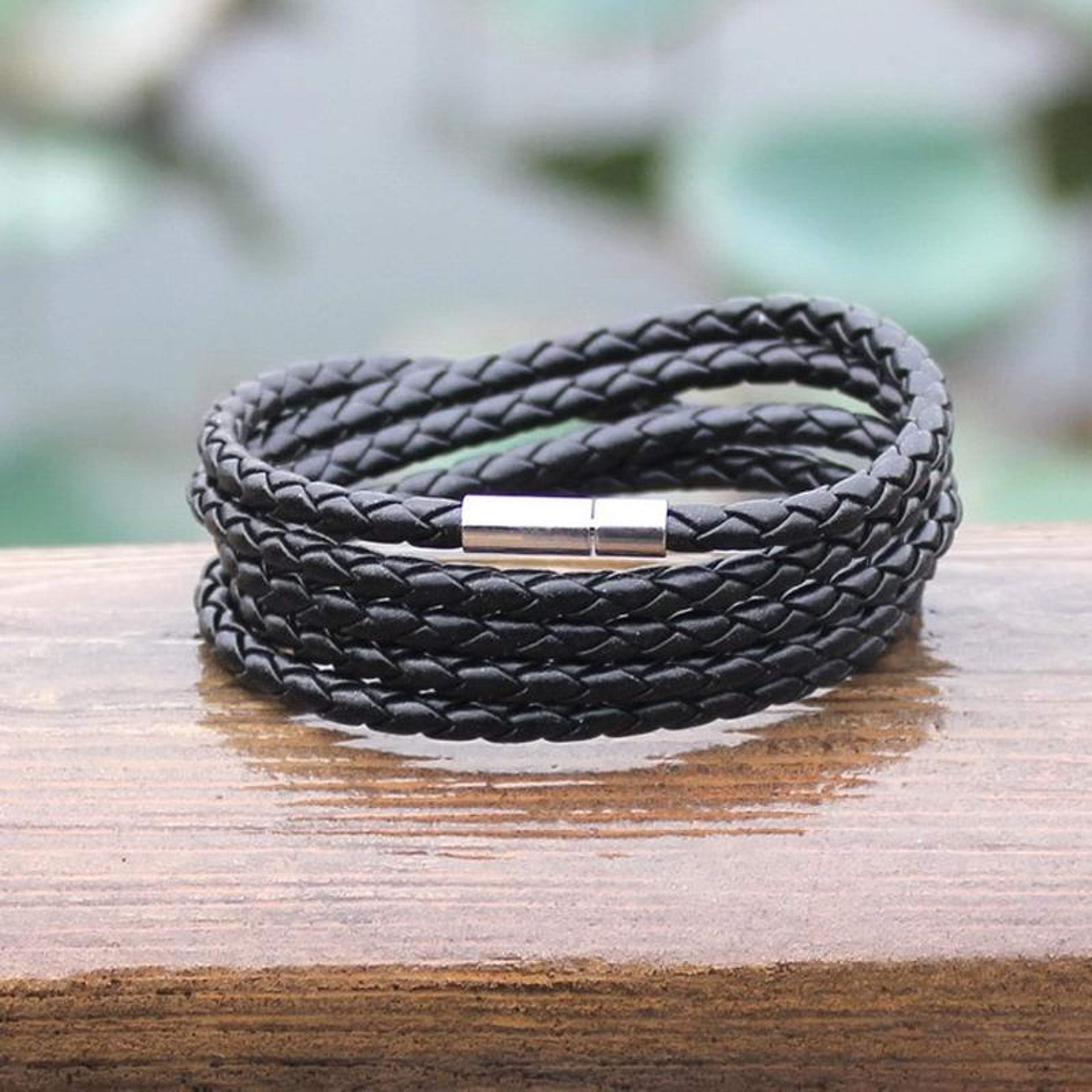 Vintage Leather Couple Bracelet For Men And Women With Black Charm Bracelet Design 2