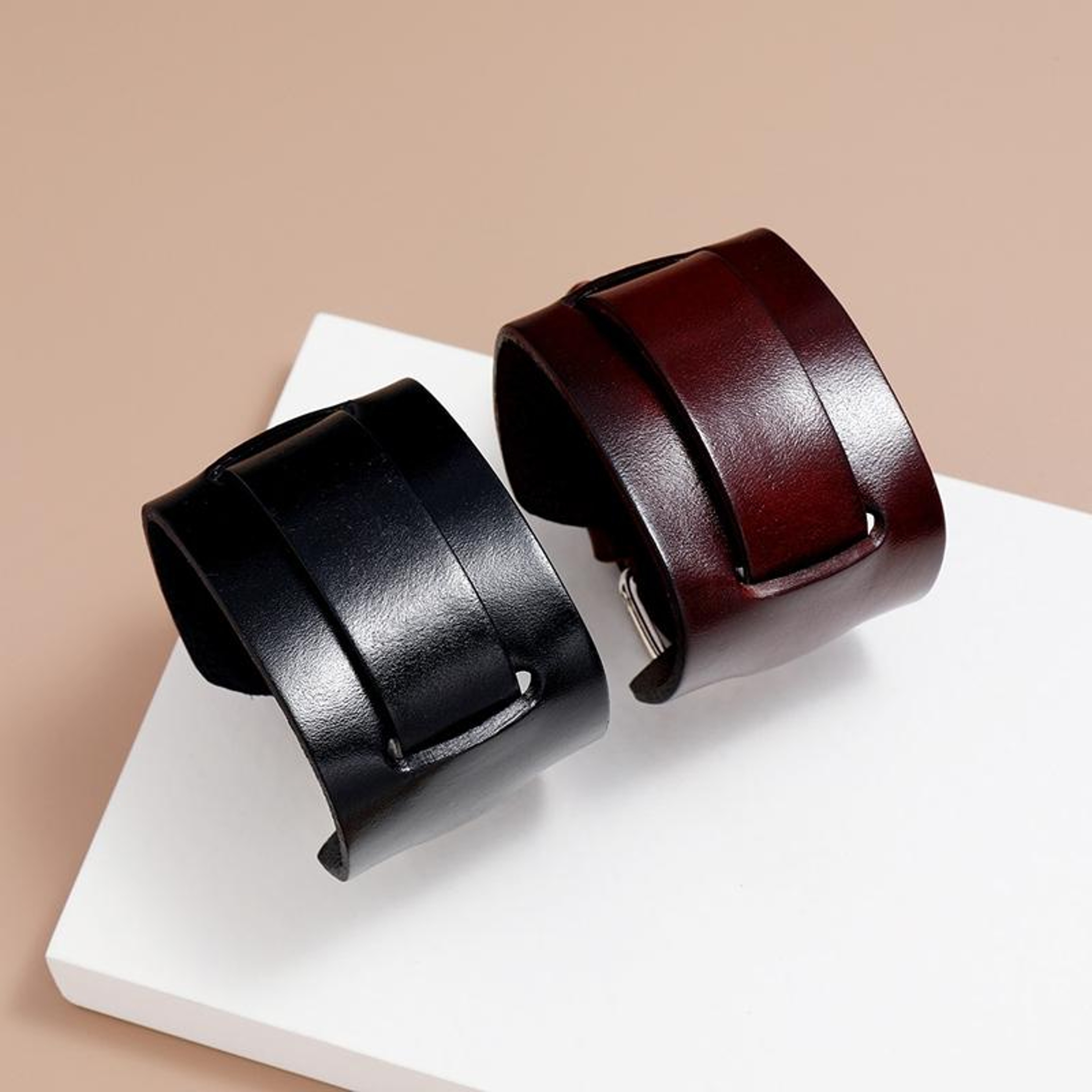 Vintage Leather Cuff Bracelet Adjustable Punk Leather Bracelet For Men And Women 0