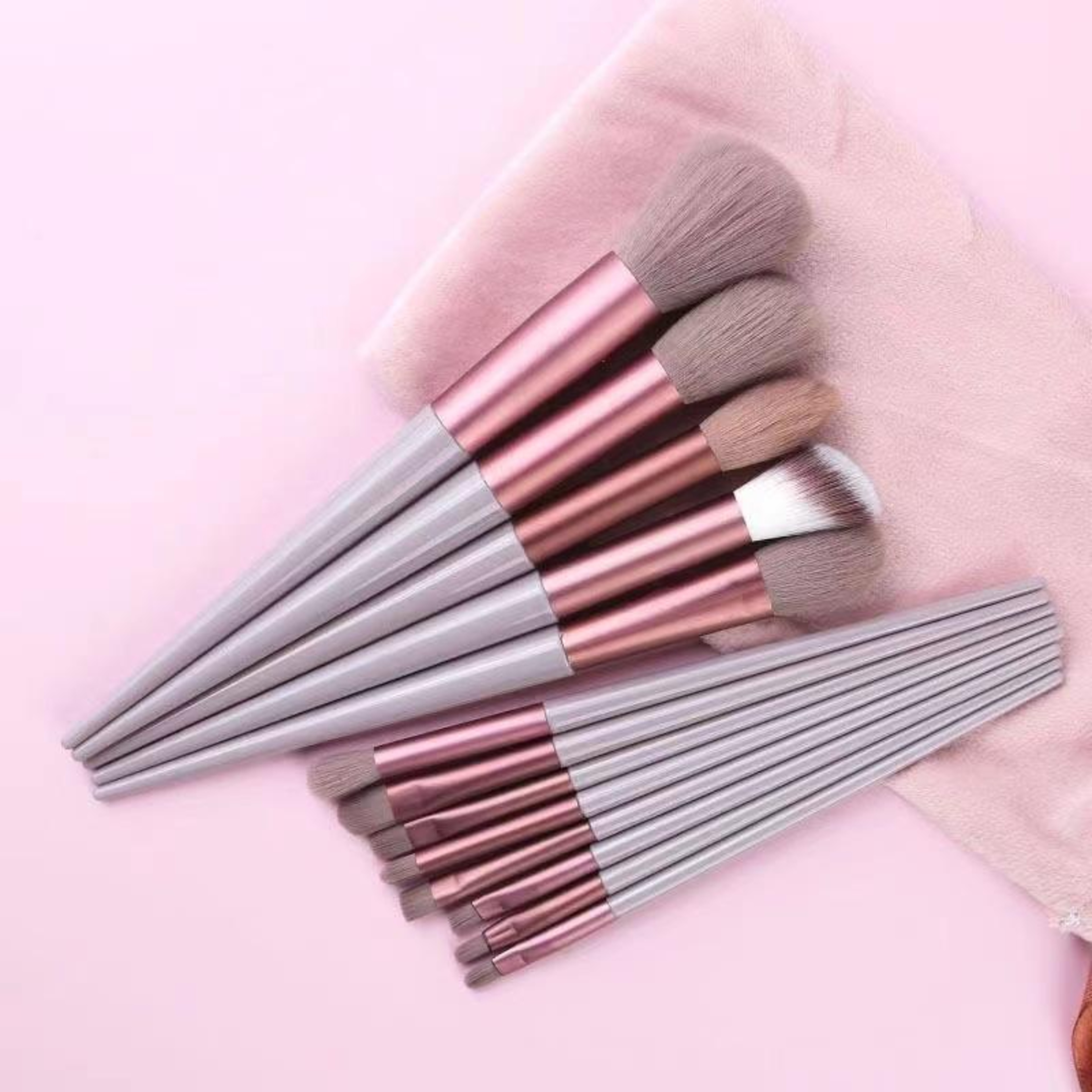 13-in-1 Makeup Brush Set with Soft Makeup Brushes for Foundation Blush Powder and Eyeshadow – view 9