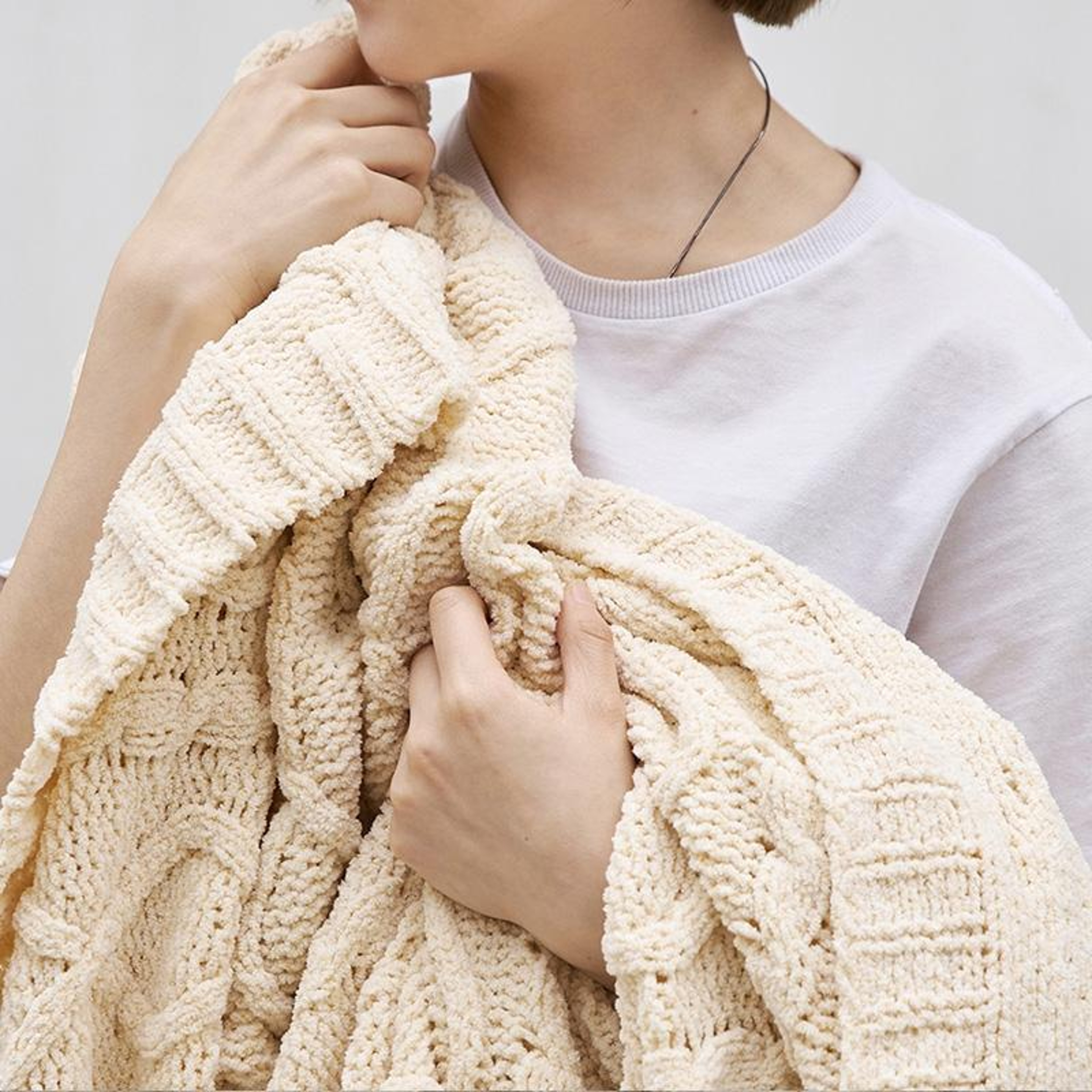 Luxury Chenille Throw Blanket Soft Knitted Sofa  Couch Blanket For Home Car  Winter Comfort 0