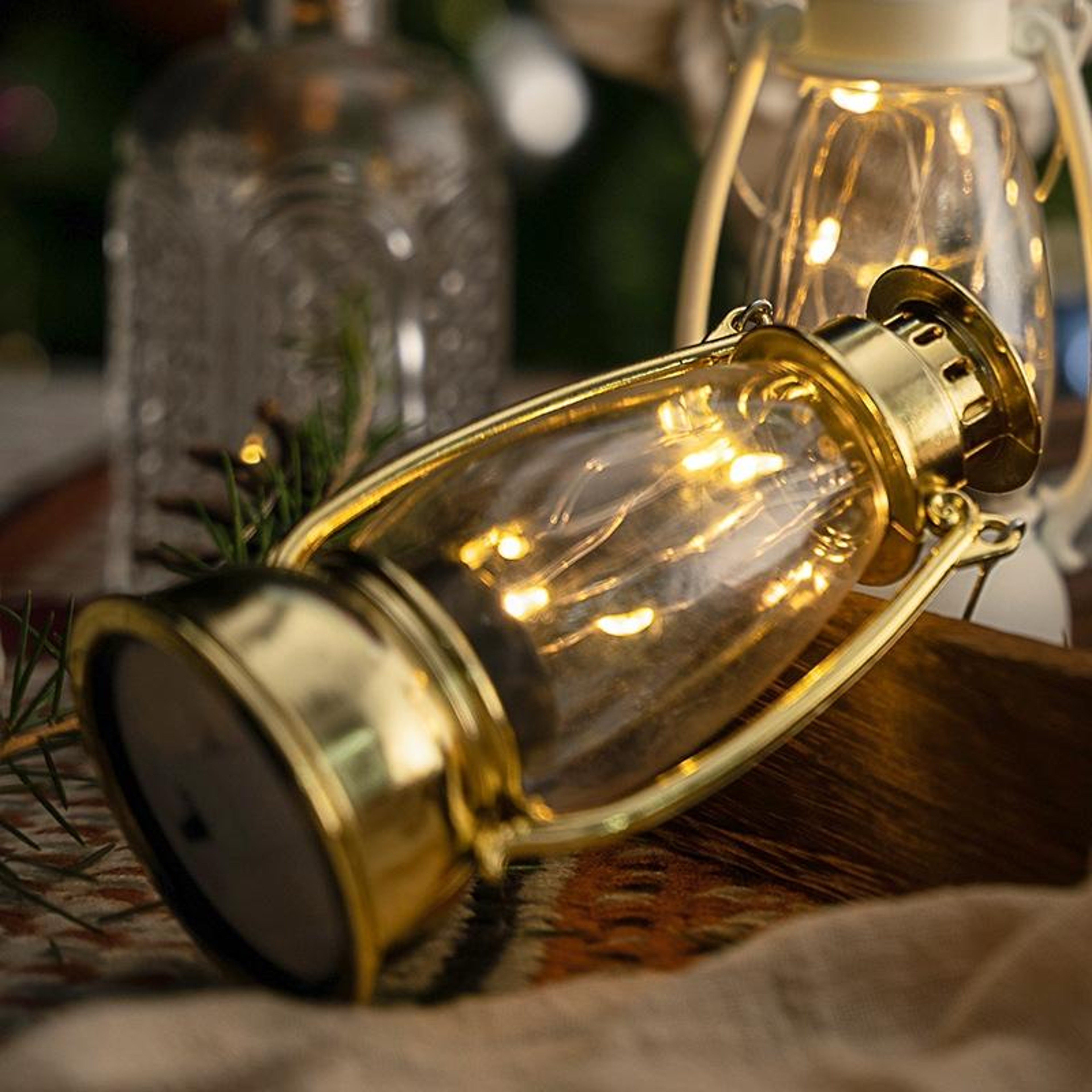 Vintage LED Lantern Decor Christmas Table Centerpiece Battery Operated Holiday Lamp 1