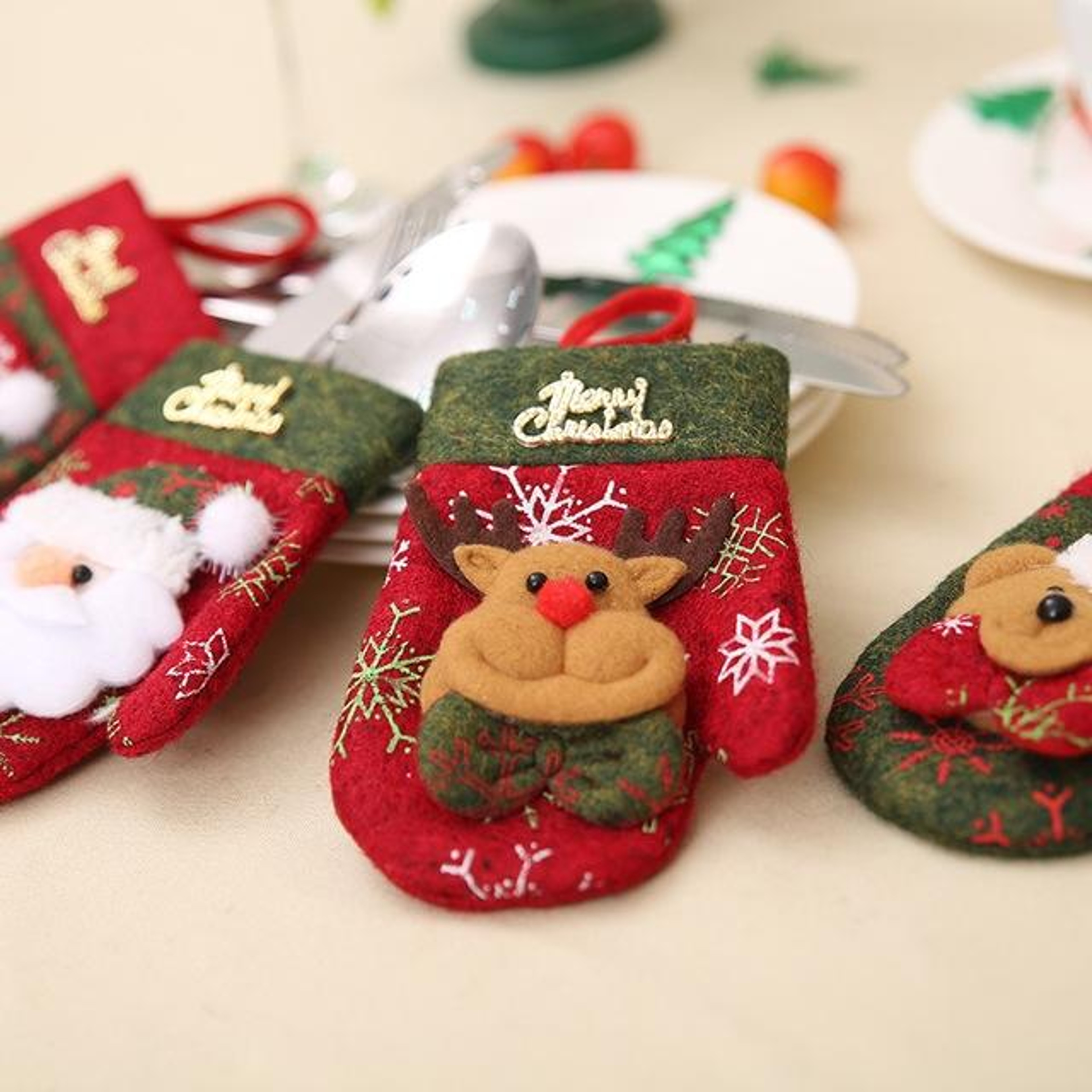 Christmas Glove Christmas Cutlery Holders For Festive Table Decor  Silverware Gift Bags 0