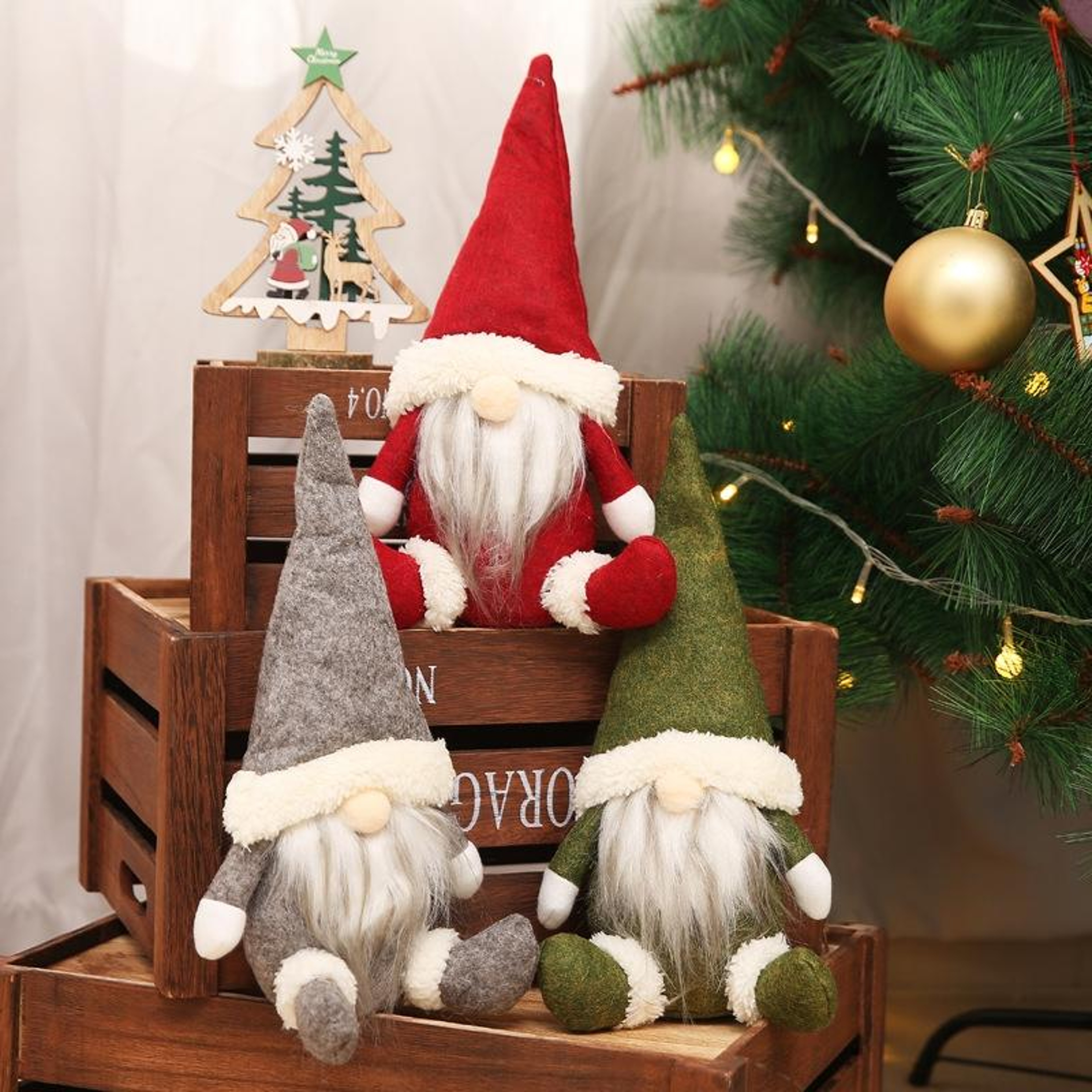 Cozy Christmas Gnome Decoration Faceless Plush Window Ornament 0