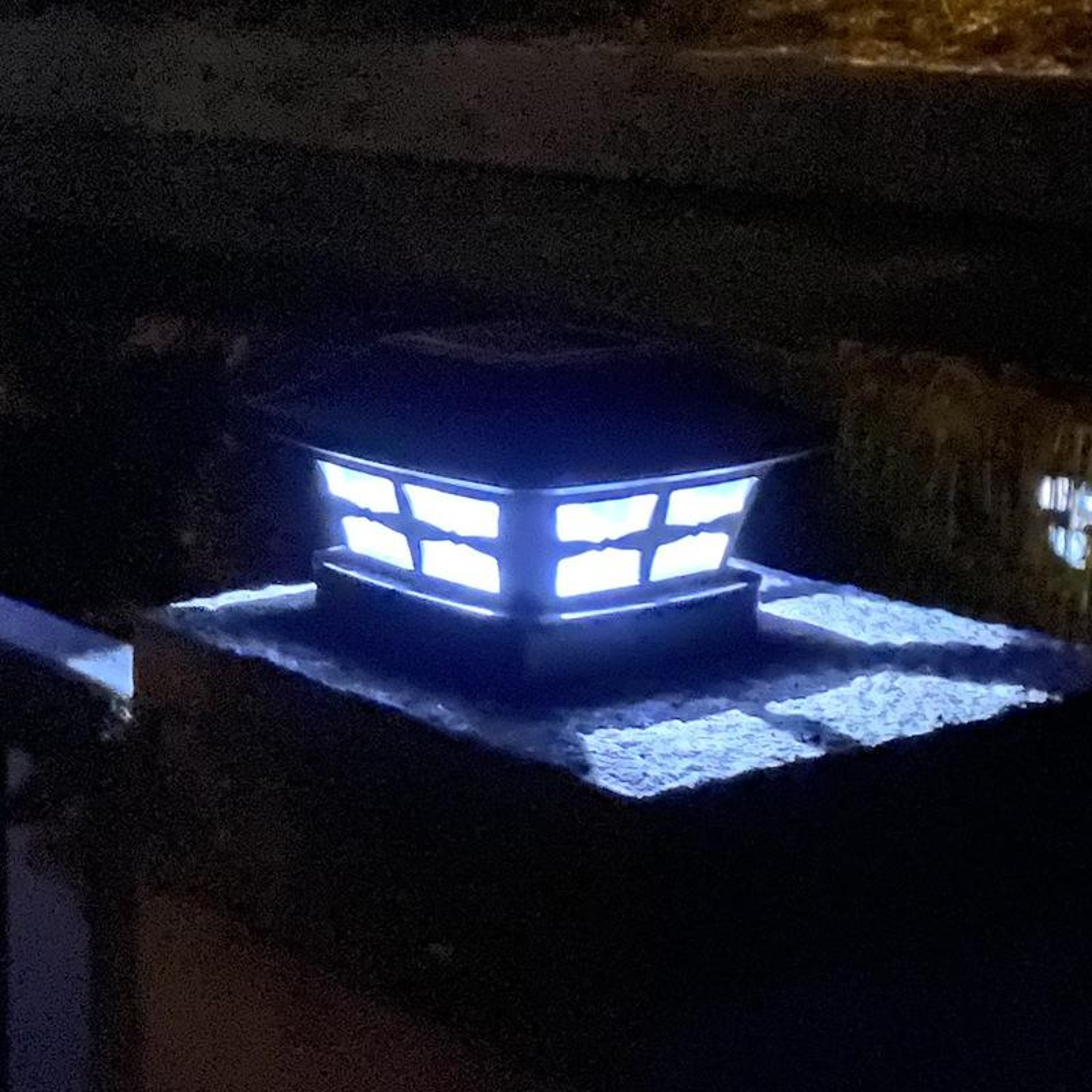 4 Inch Solar Post Cap Light With Dual White LED For Garden Fence And Patio 6