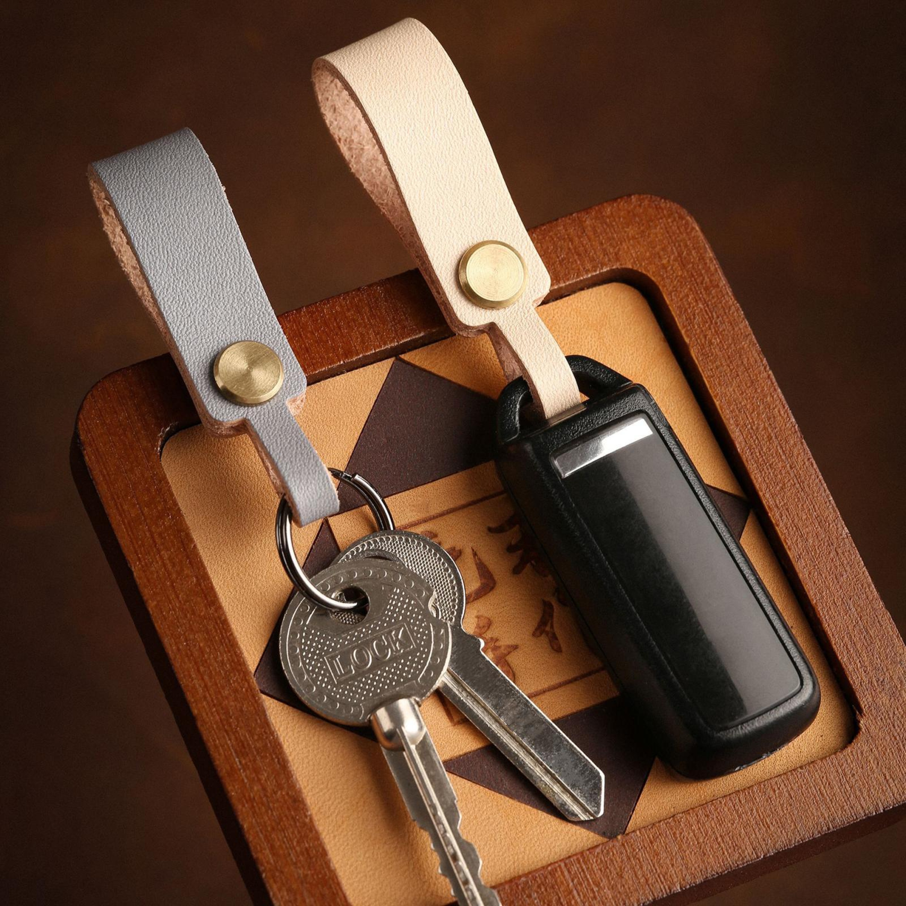 Leather Car Keychain With Handmade Cowhide Lanyard And Brass Hardware 4