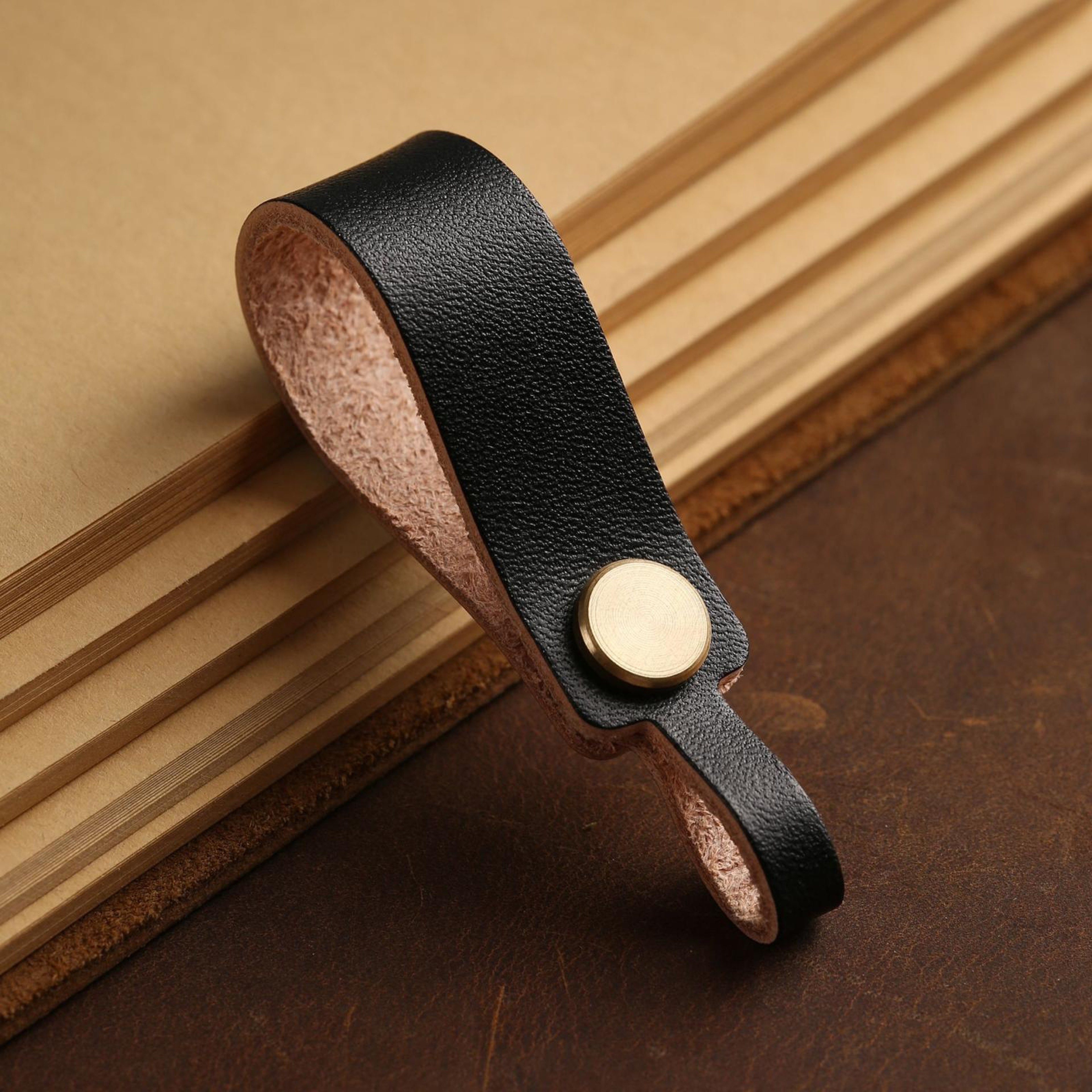 Leather Car Keychain With Handmade Cowhide Lanyard And Brass Hardware 5