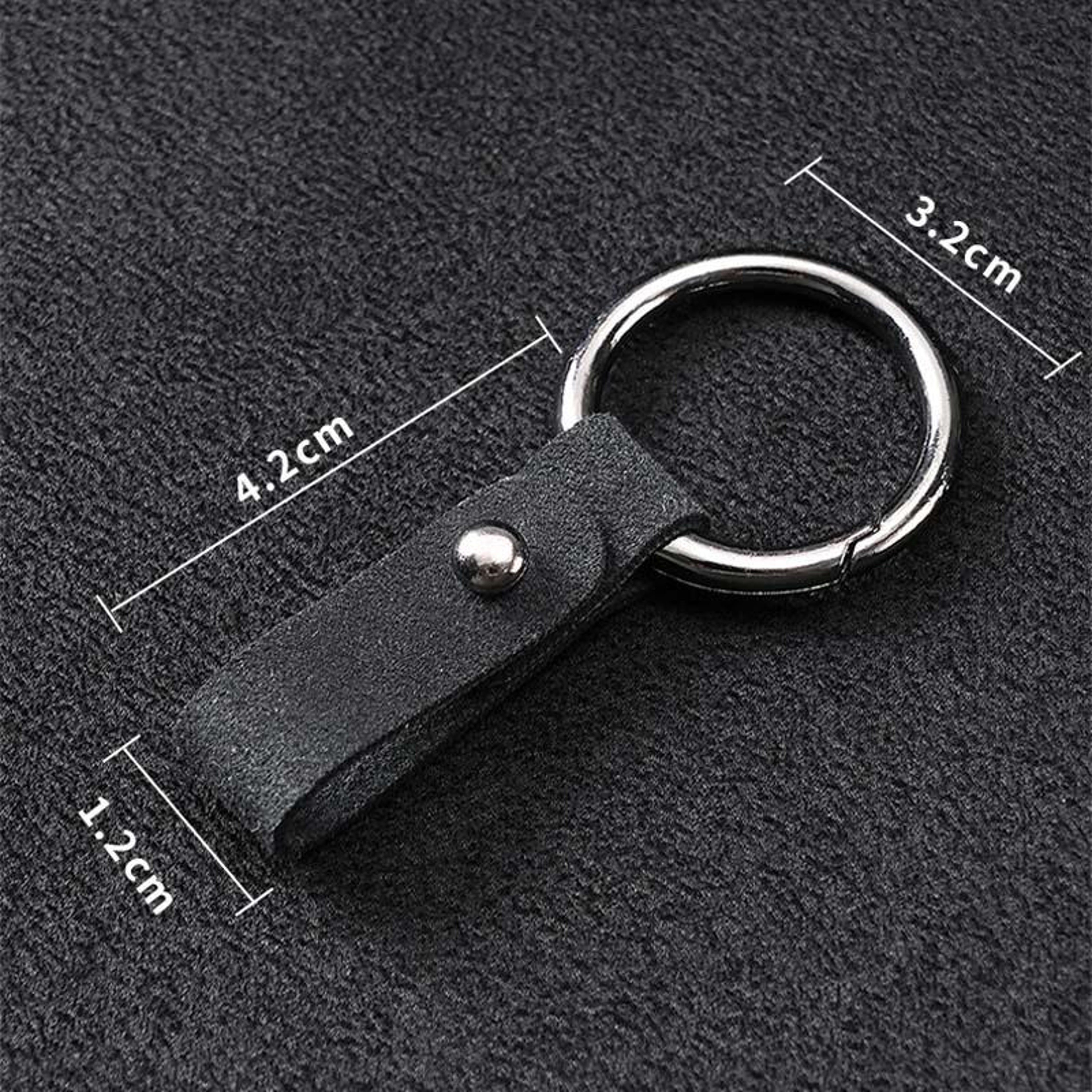 2PCS Universal Car Keychain with Metal Spring Ring and Durable Leather Strap – view 3