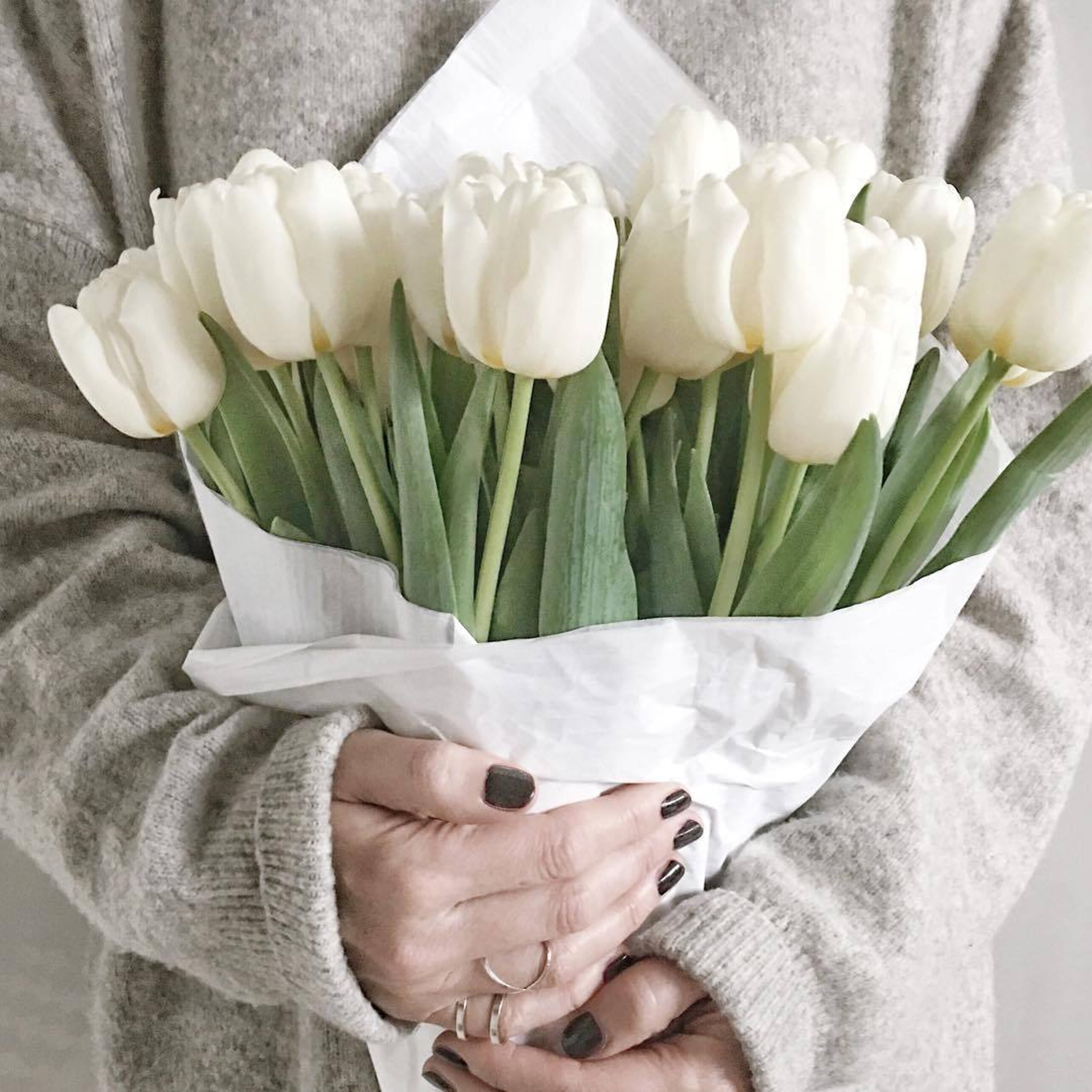 12 Real Touch Tulip Bouquet  Artificial Tulips Flowers Everlasting Realistic Tulips for Home Deco